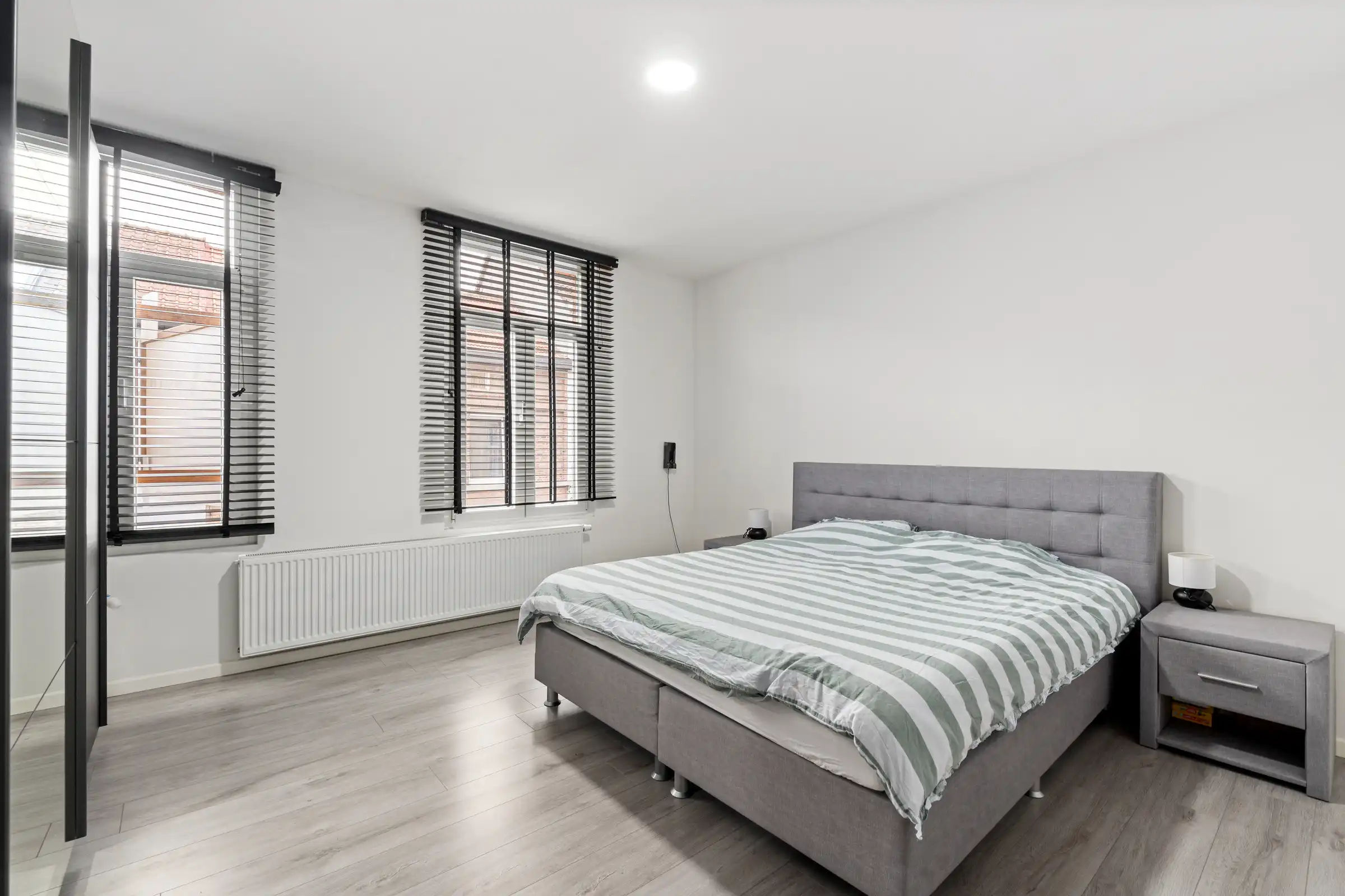 Gerenoveerde - instapklare woning met gezellige patio foto 9