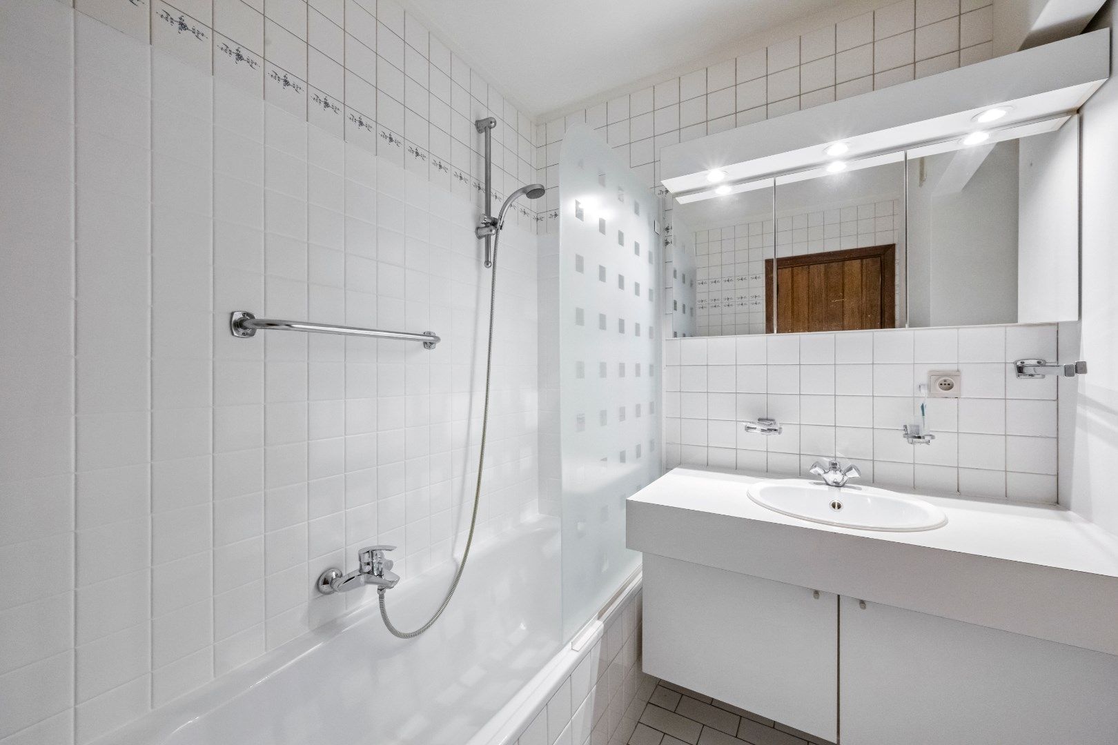 Unieke stadswoning met 2 appartementen centrum Torhout foto 23