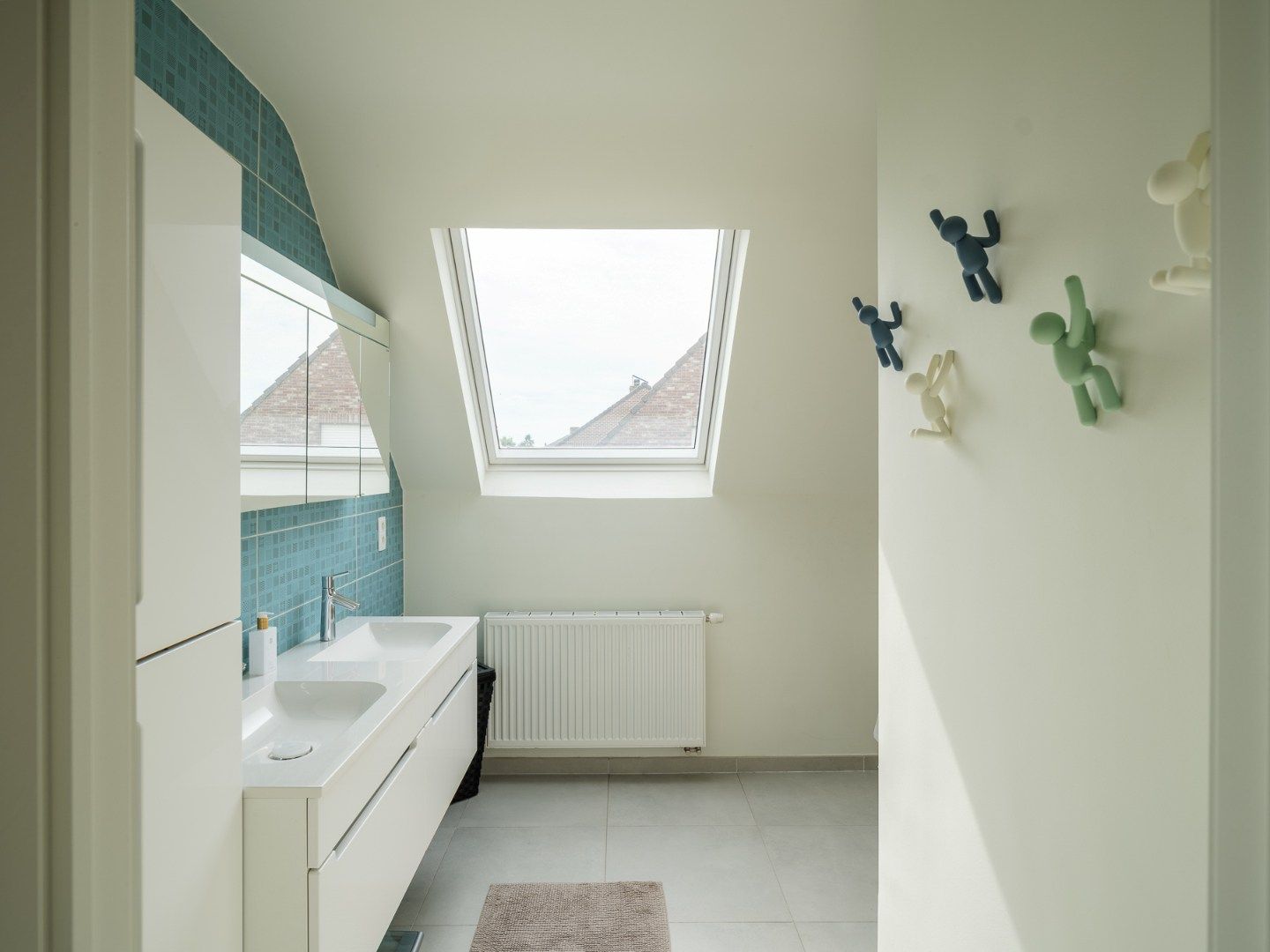 🔑 Instapklaar wonen in het hart van Laarne — stijlvol, ruim en perfect gelegen foto 14