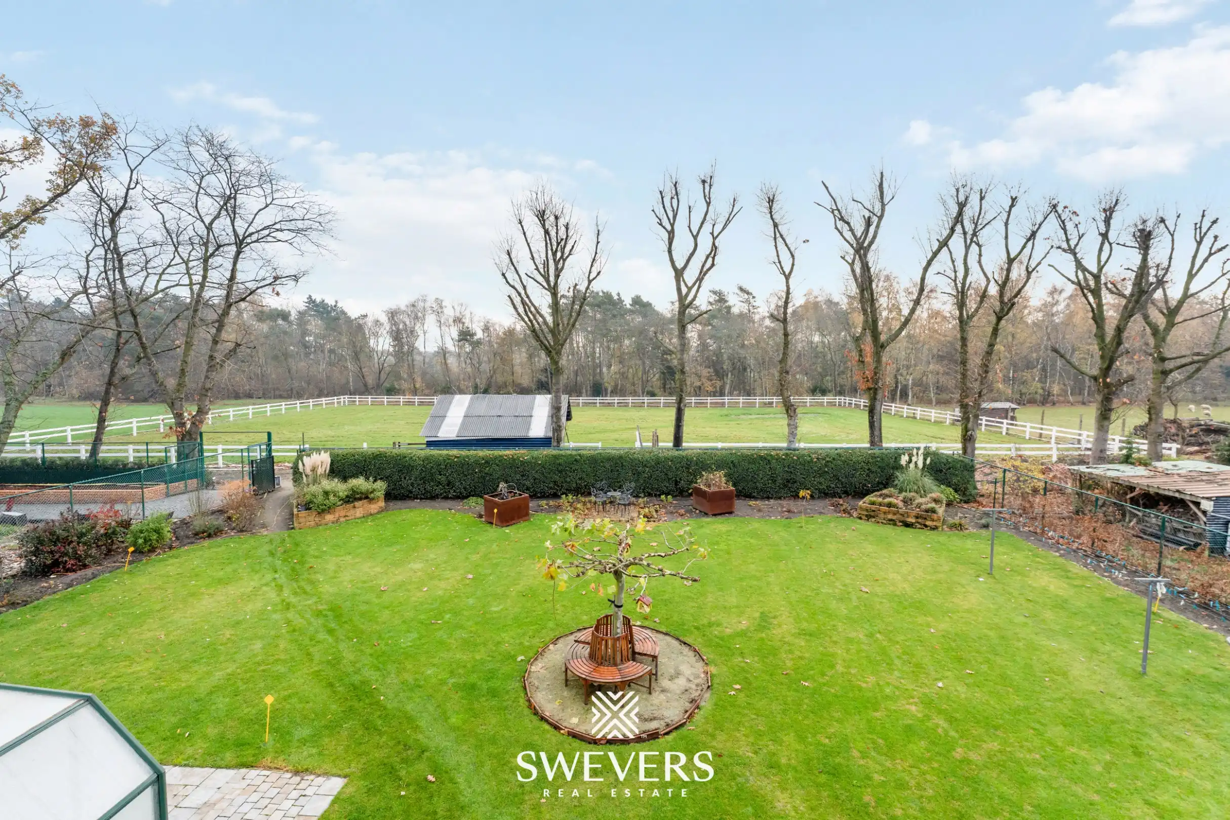 Instapklare Villa met Professionele Paardenaccommodatie:  foto 30