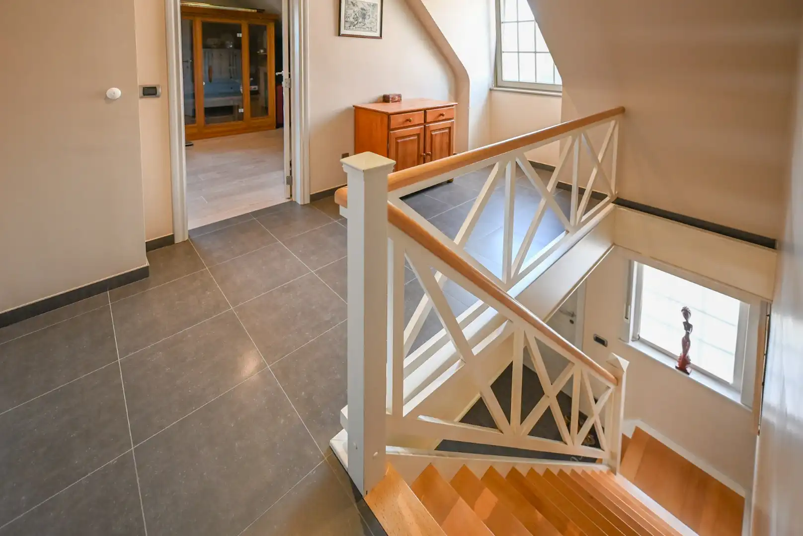 Mooie ruime open bebouwing met 3 slaapkamers en garage  foto 15