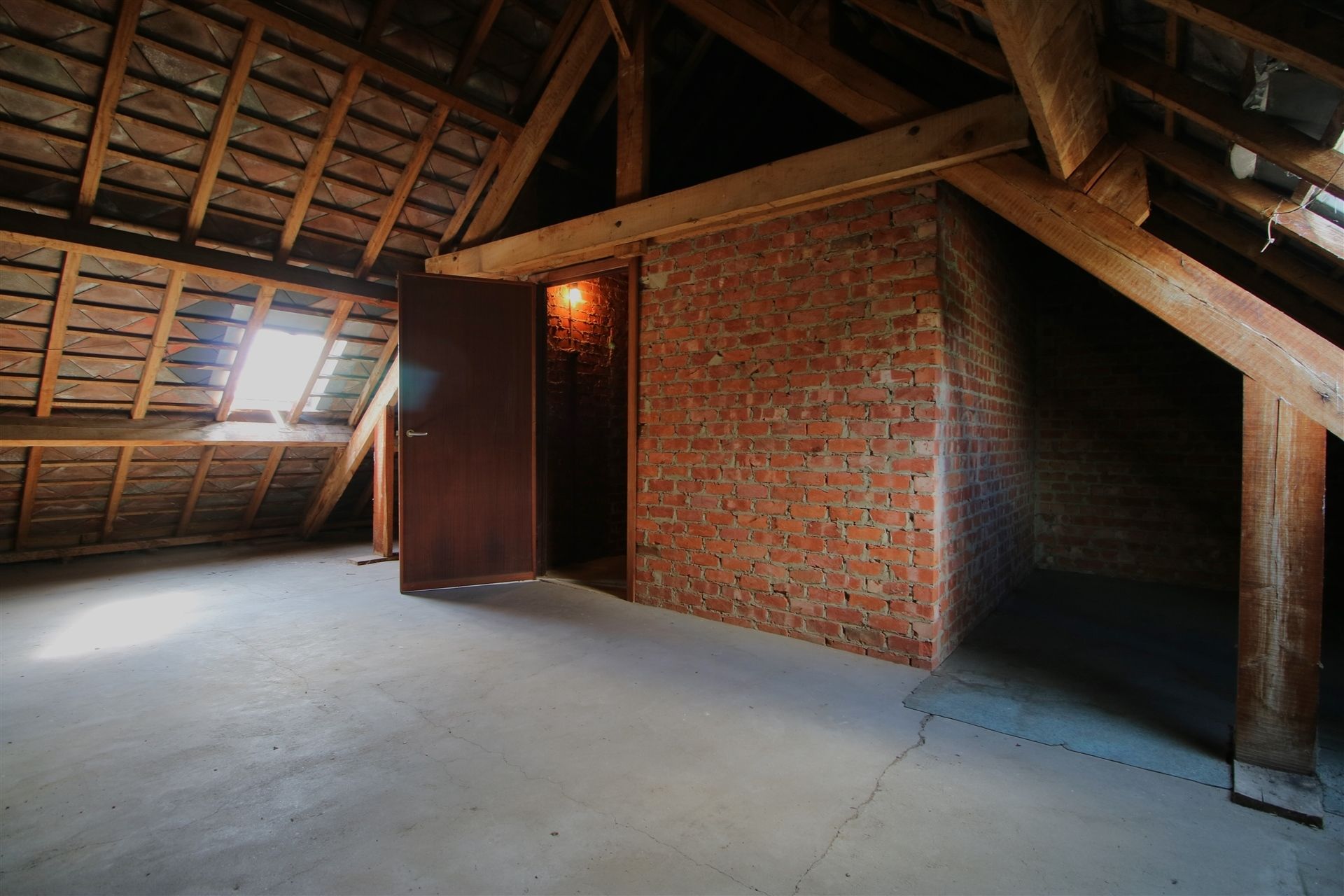 Te renoveren woning HOB in doodlopende straat foto 25