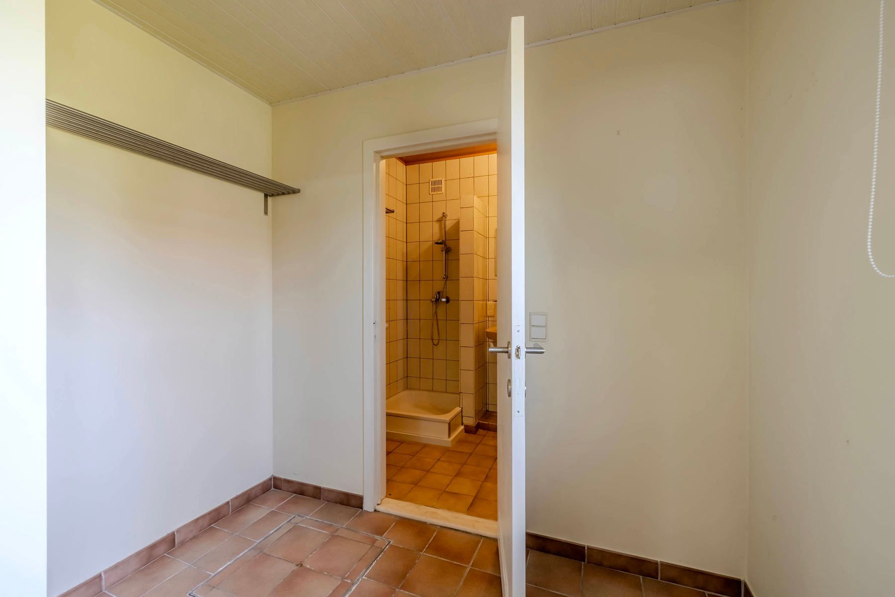Centraal gelegen woning met 2 slpk foto 10