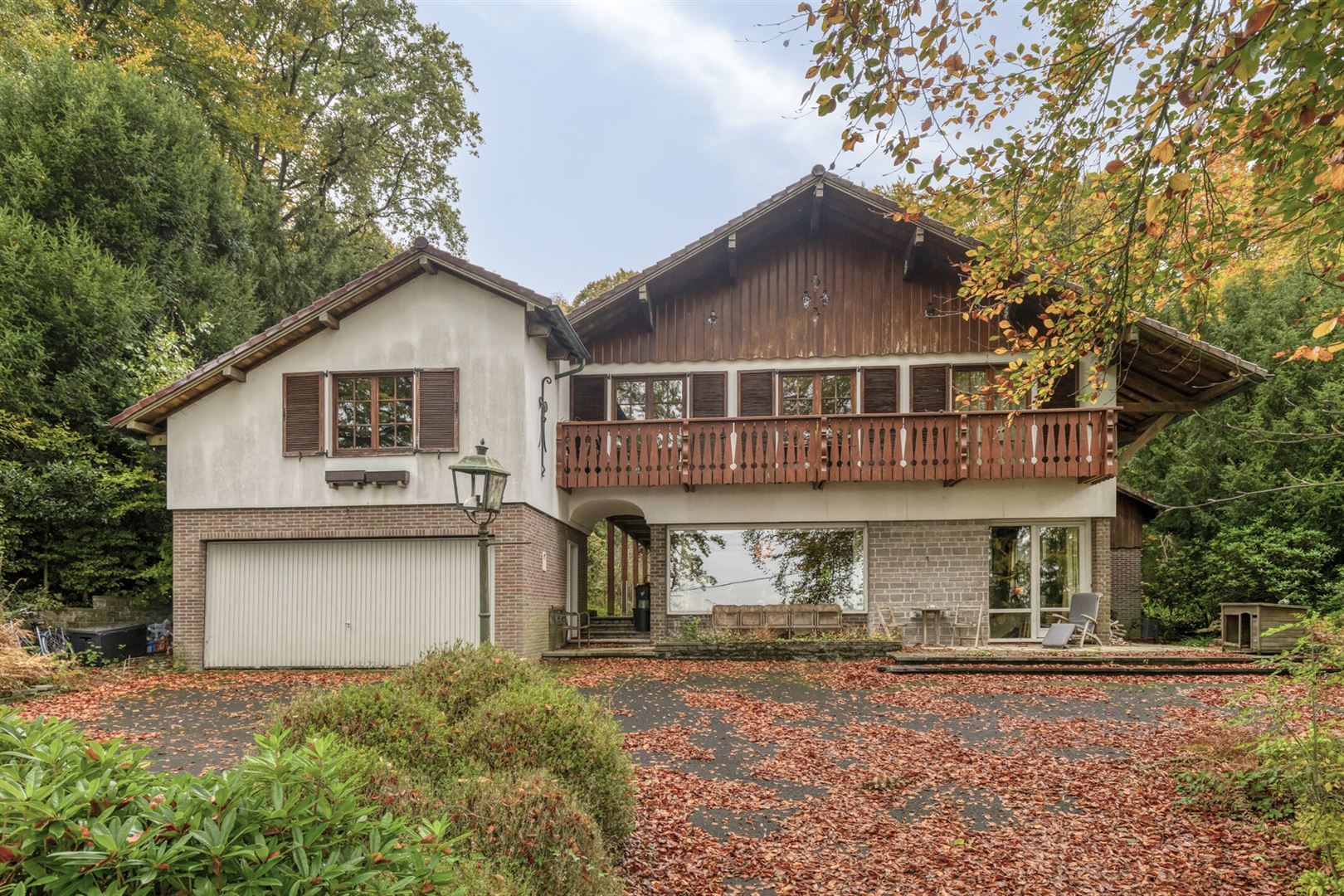 Hoofdfoto van de publicatie: Villa