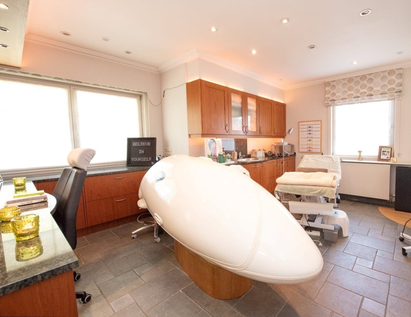 Te koop in Zulte – Alleenstaande villa met karakter op toplocatie  foto 13