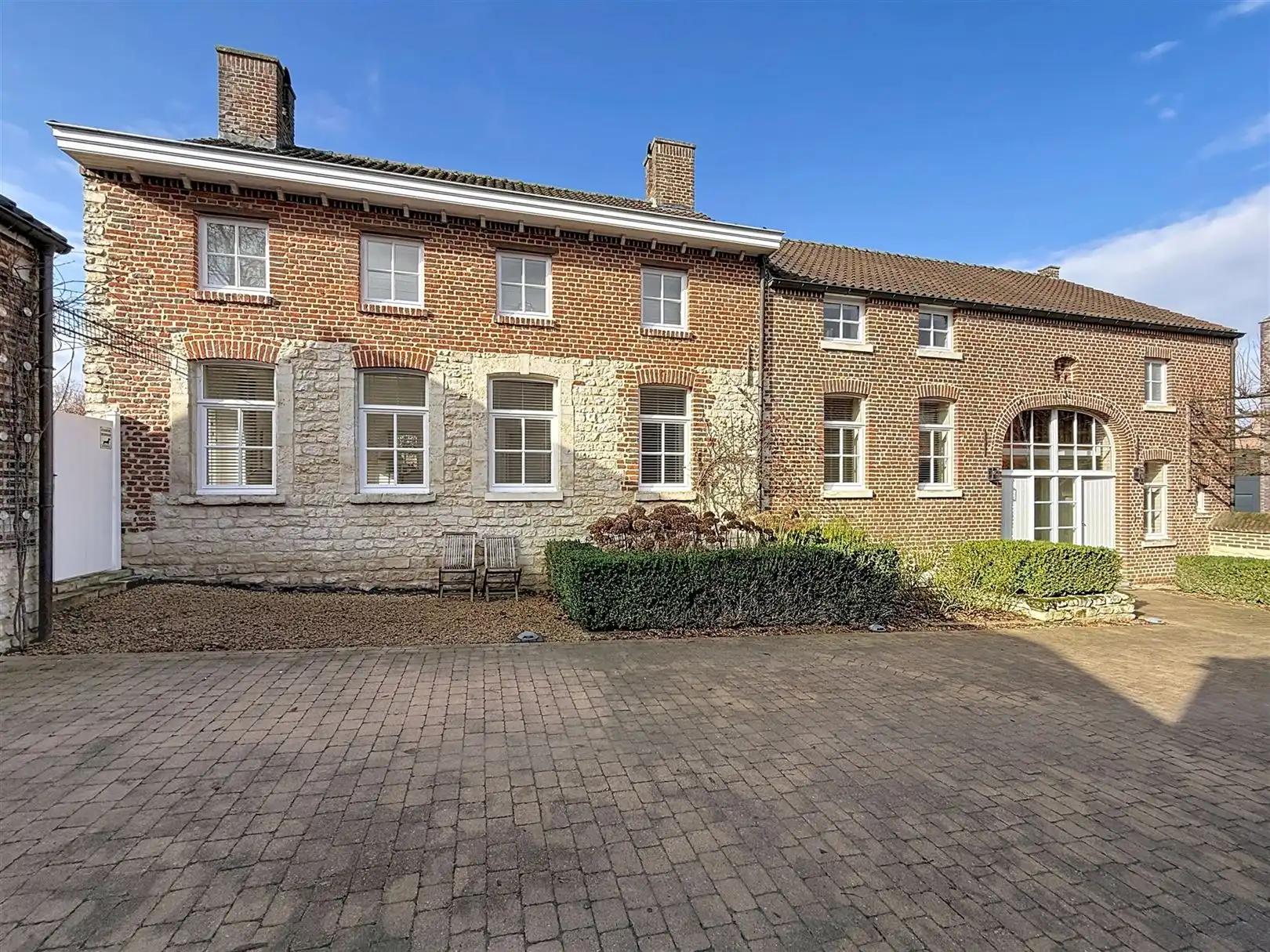 Karaktervolle woning met 4 slpks, 2 bdks, zwembad, 39a 17ca foto 34