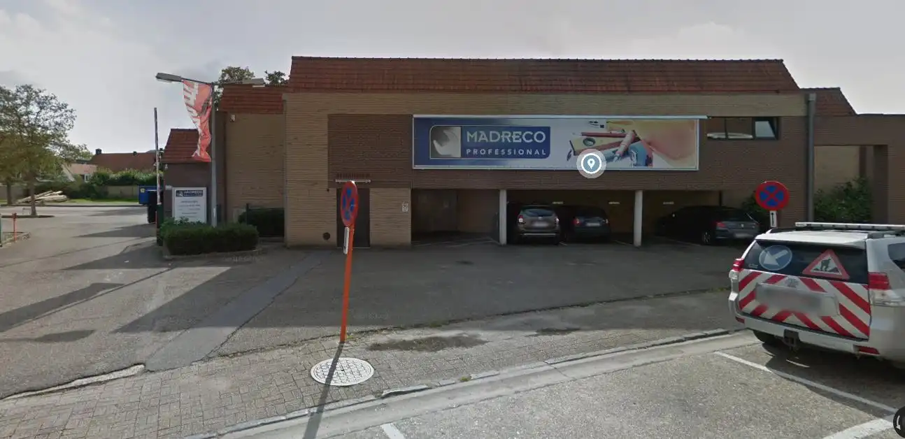 Handelsruimte van 1600m² foto 2