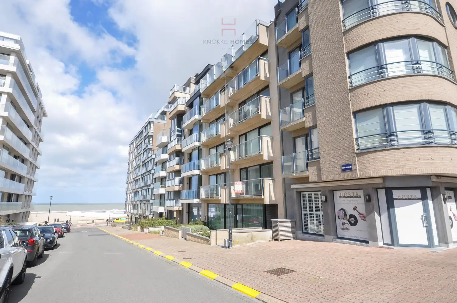 Gemeubeld appartement met zijdelings zeezicht in Duinbergen foto 13