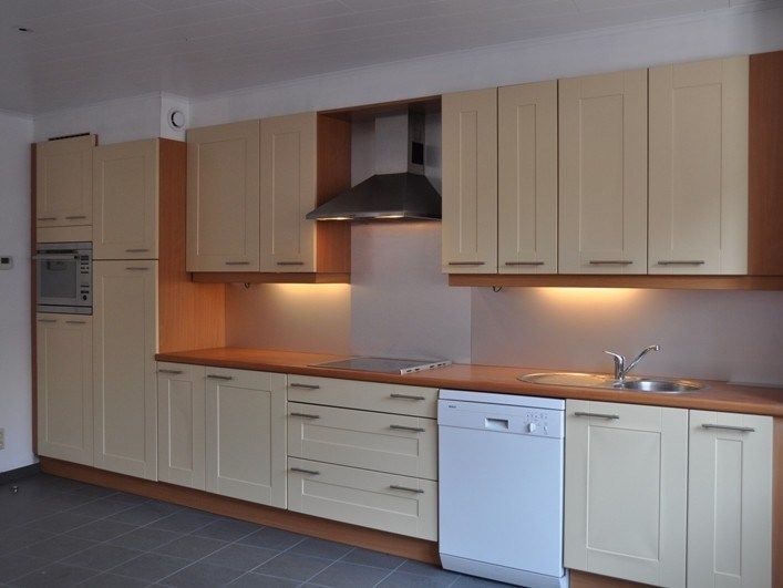 Verzorgde woning met 2 slaapkamers en 2 autostaanplaatsen. foto 4
