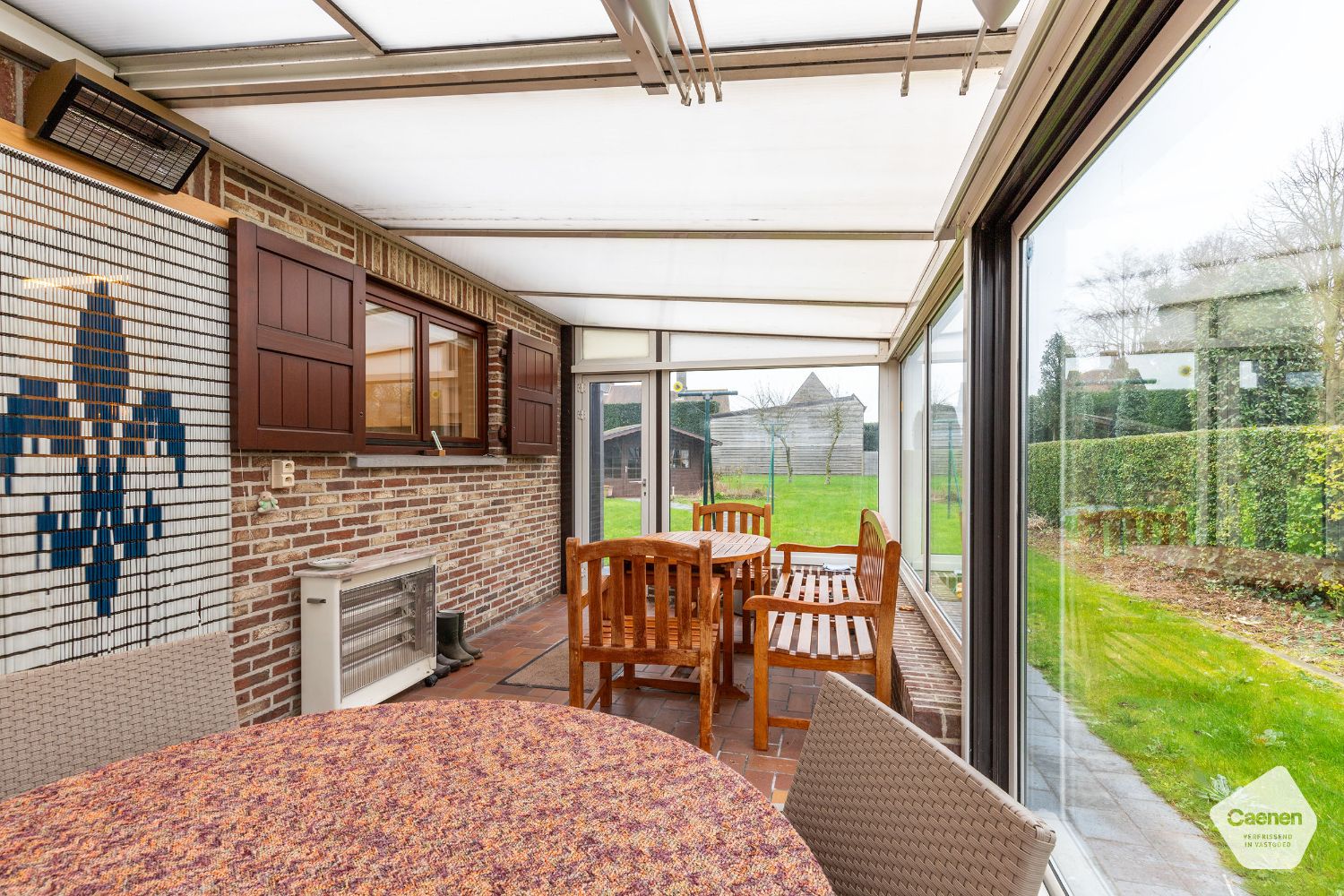 Charmante villa met tal van mogelijkheden en prachtige zongerichte tuin foto 26