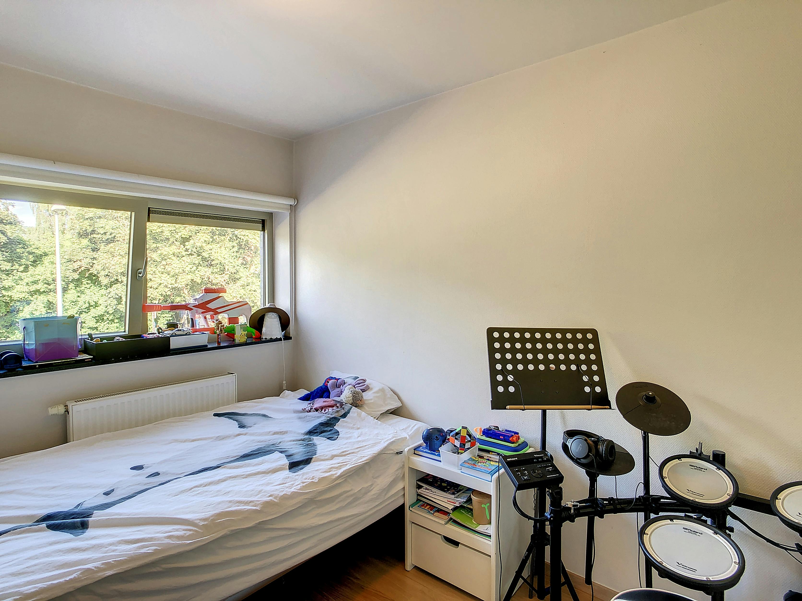 Recente woning (200m²) met 4 kamers te huur in Kortrijk foto 13