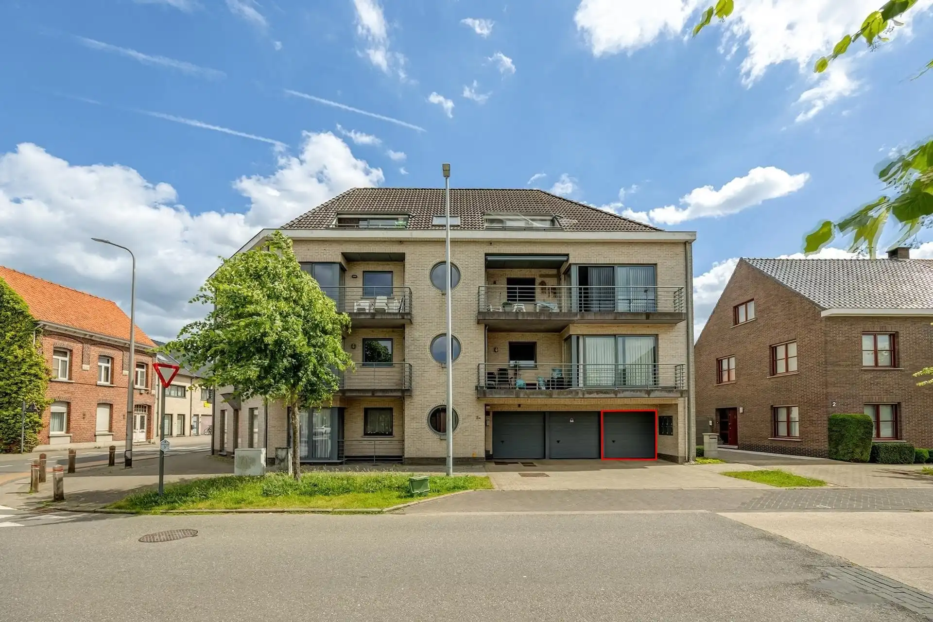 Uitstekend gelegen gelijkvloersappartement met 2 slaapkamers & garage (99m²) foto 13