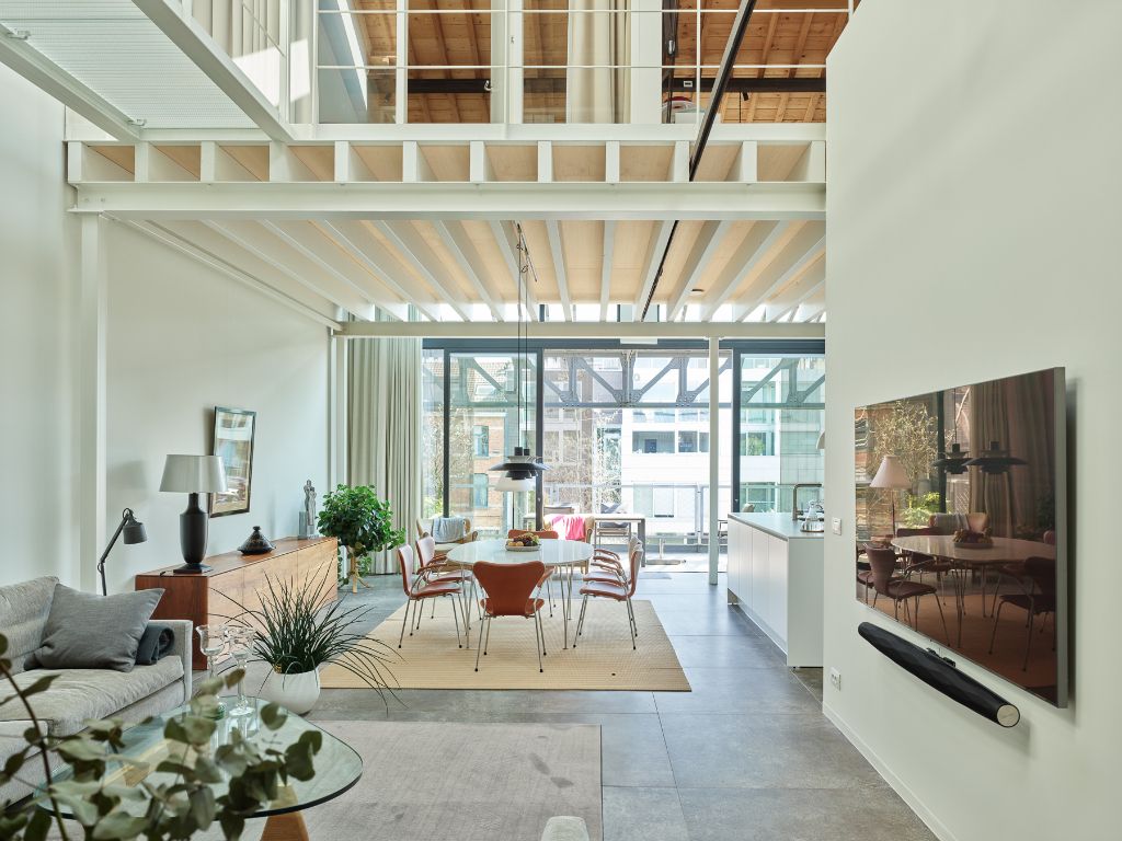 Luxueus en tijdloos – Exceptionele loft met 2 slaapkamers (mogelijkheid tot 3), ontworpen door ‘Plano Architecten’, in een beschermd gebouw met een rijkelijke industriële voorgeschiedenis. foto 3