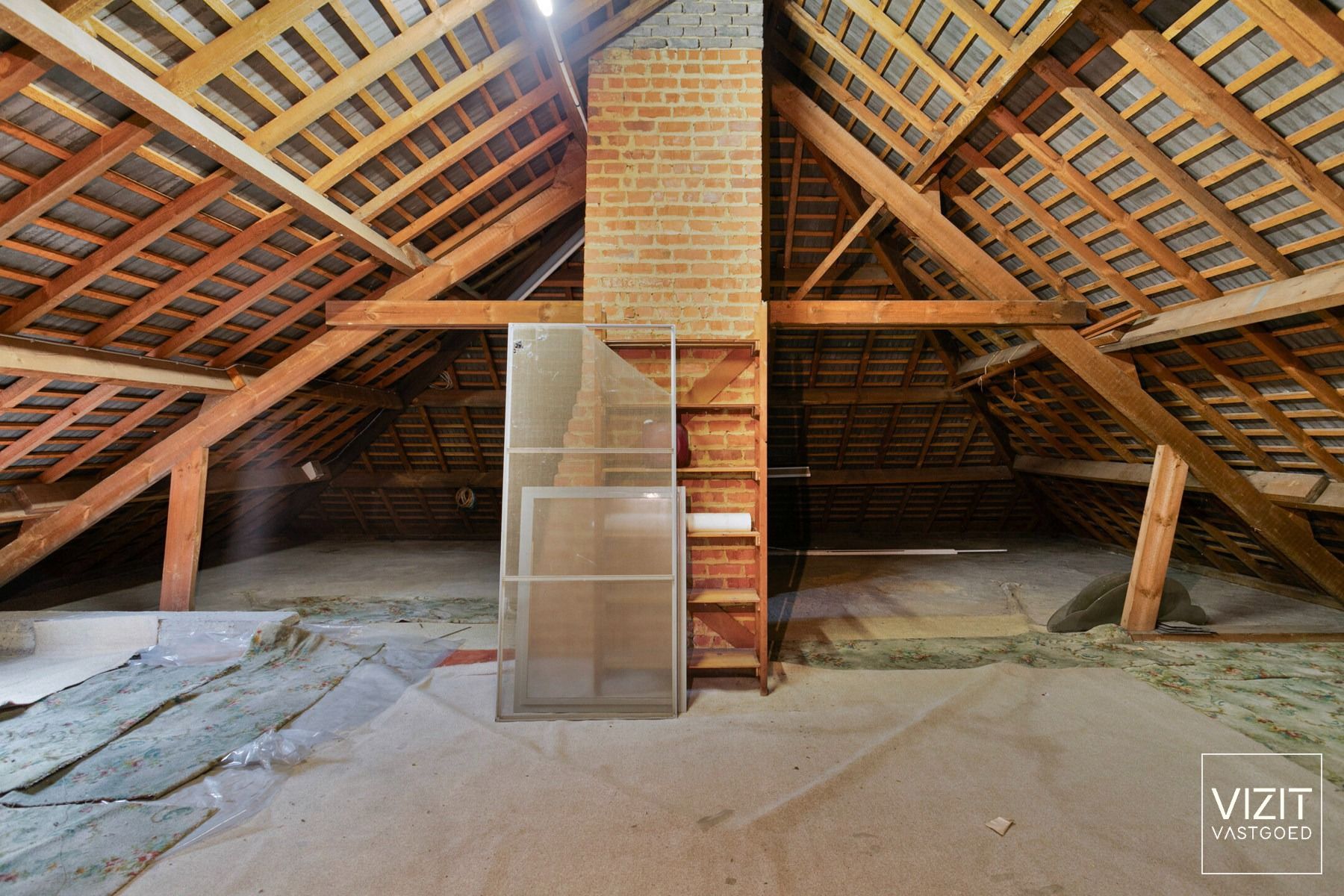Ruime woning langs de stadsrand van Ninove  foto 20