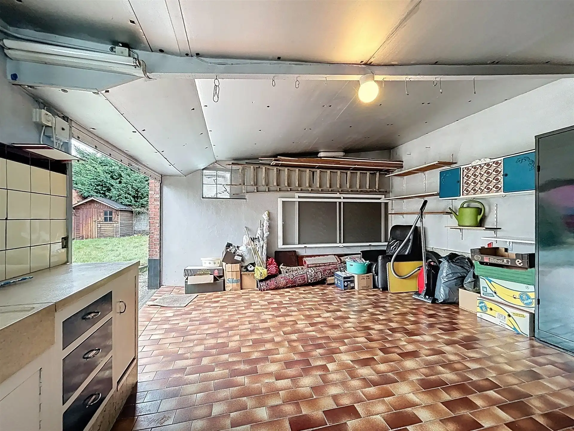 Ruime halfopen bebouwing met garage op perceel van 420m² foto 16