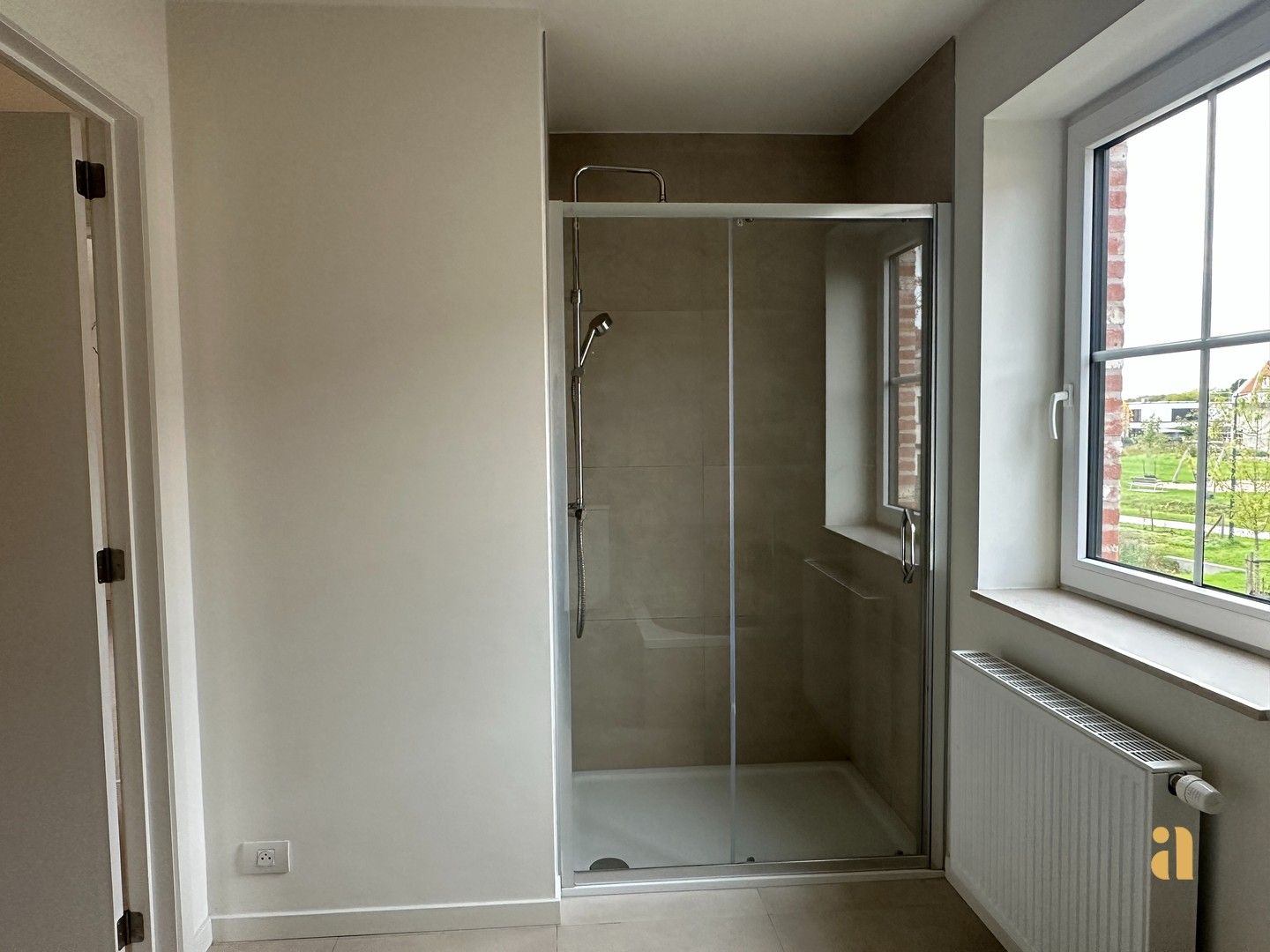 Moderne nieuwbouw waar licht en ruimte samenkomen foto 17