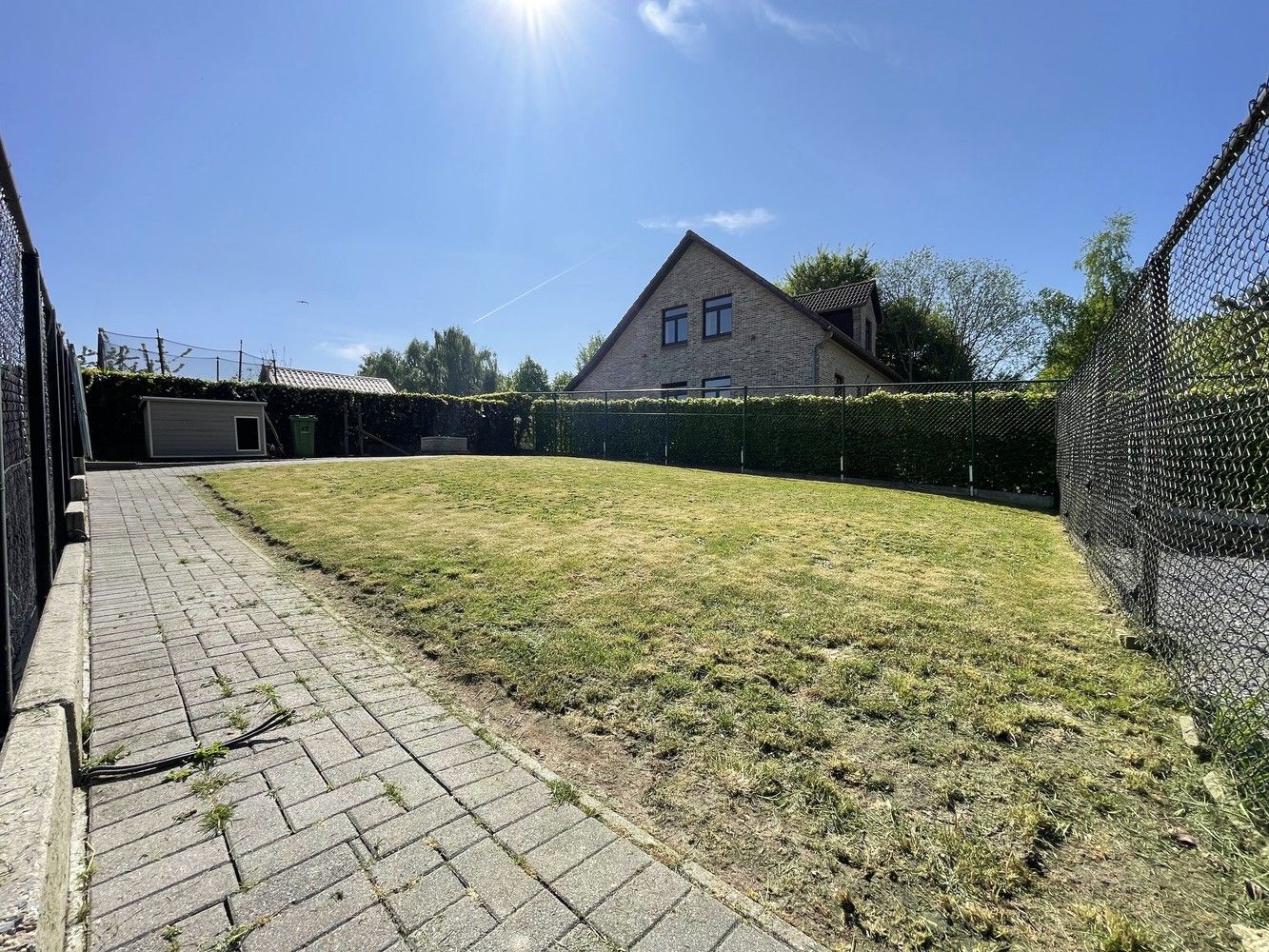 Halfopen bebouwing bestaande uit polyvalent gelijkvloers met woonst foto 5