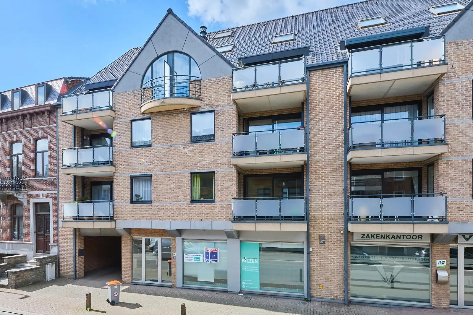 Ruim en energiezuinig appartement met twee terrassen en parking foto 12