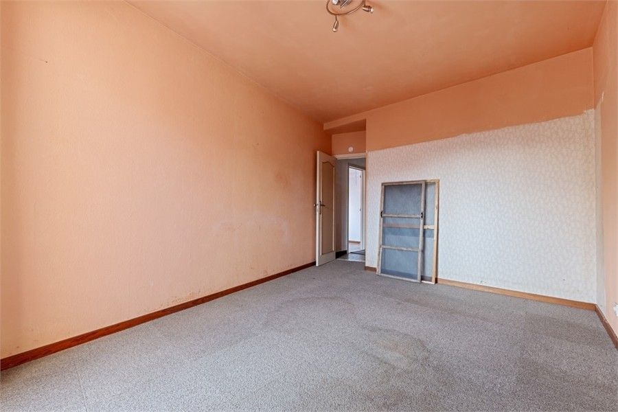 OP TE FRISSEN APPARTEMENT IN HET CENTRUM VAN SINT-TRUIDEN foto 17