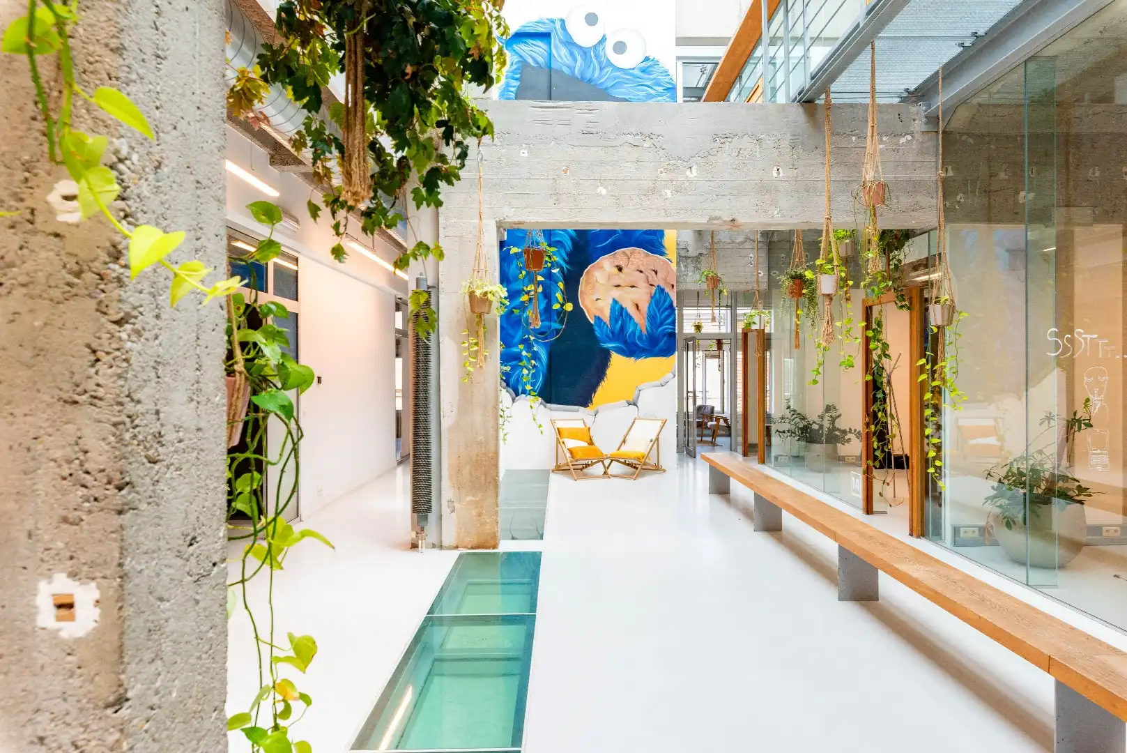 Komiteitstraat 46-52 - De Koekenfabriek  foto {{pictureIndex}}