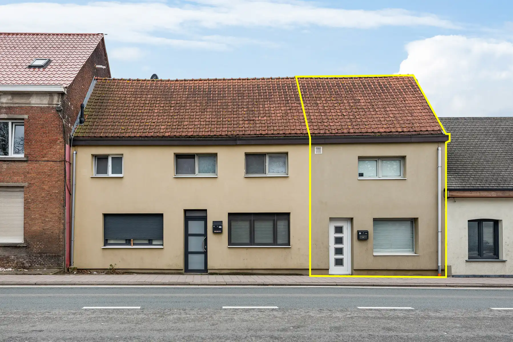 Gerenoveerde woning (2020) met EPC B en brutorendement 7,15%. foto {{pictureIndex}}