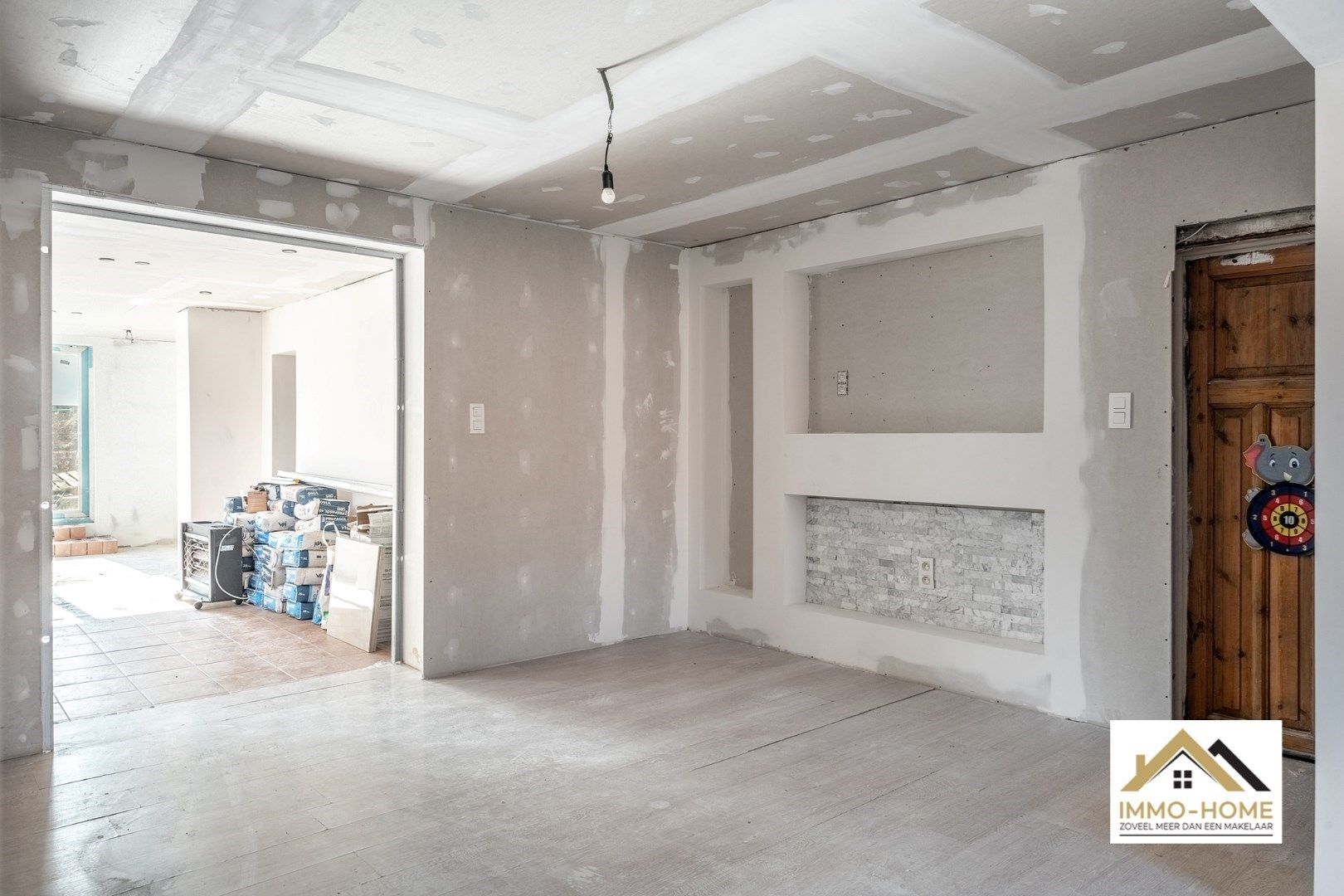 Deels gerenoveerde woning vol potentieel  foto 16