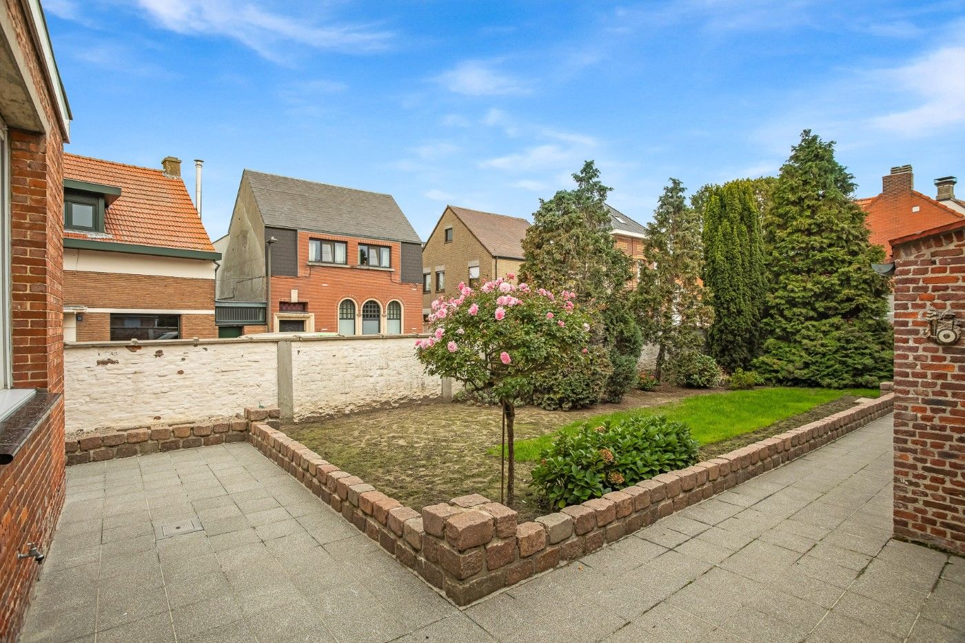 Te renoveren, halfopen bebouwing met 3 slpk, gezellige tuin en garage foto 19