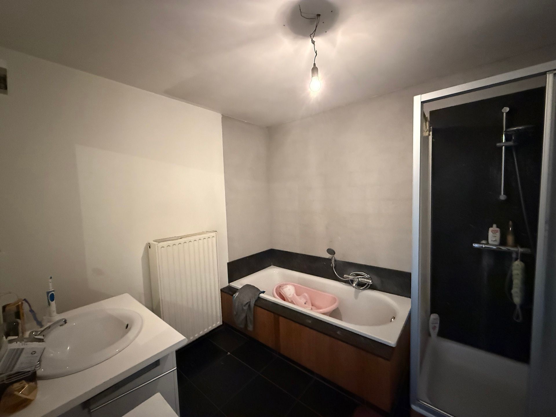 BURST - Dakappartement vlakbij het station. foto 8