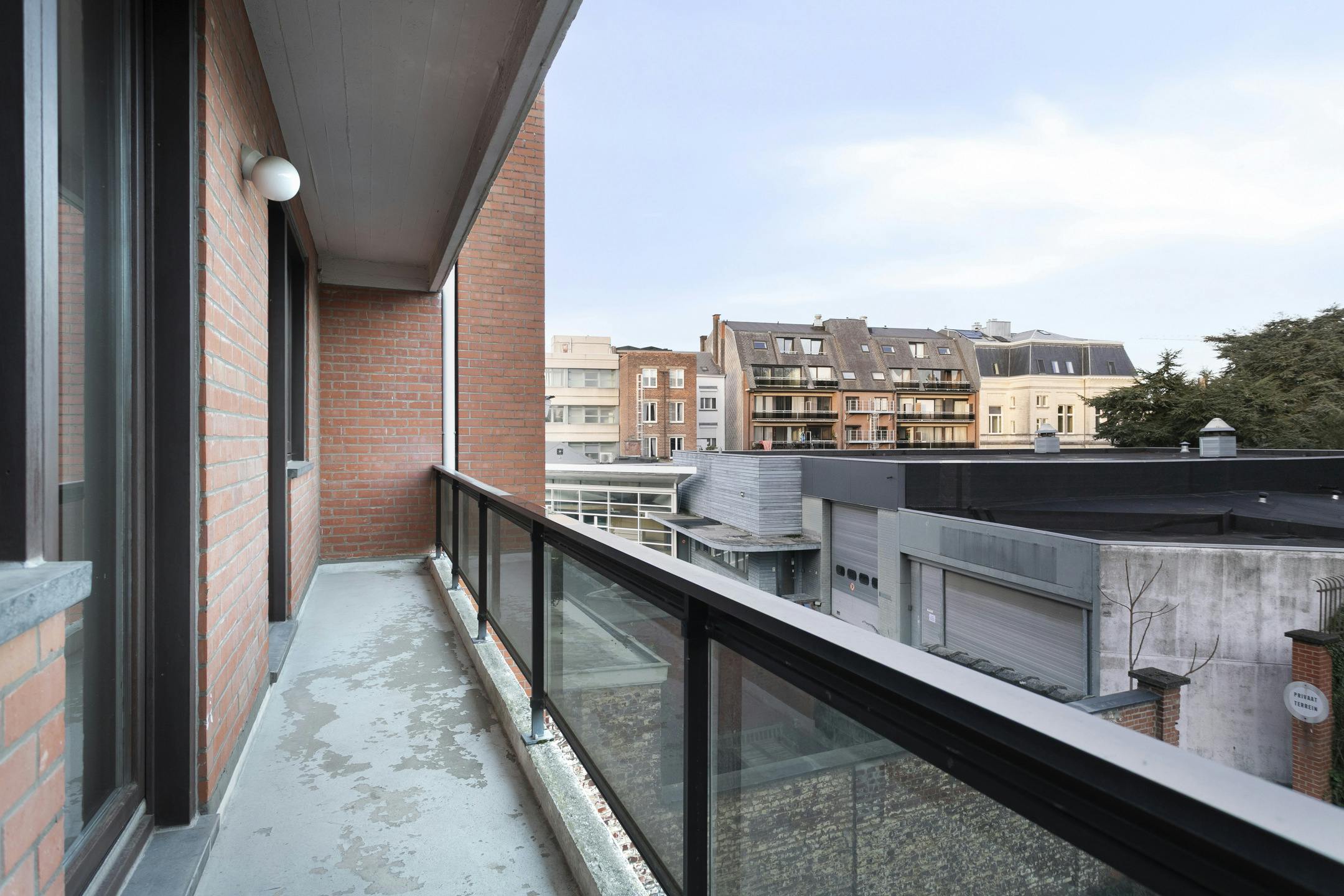 Energiezuinig appartement te koop in centrum Kortrijk! foto 10