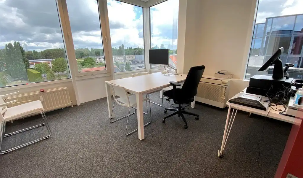 Burelen te huur in kantorencomplex Portalis aan E40 in Gent foto 7