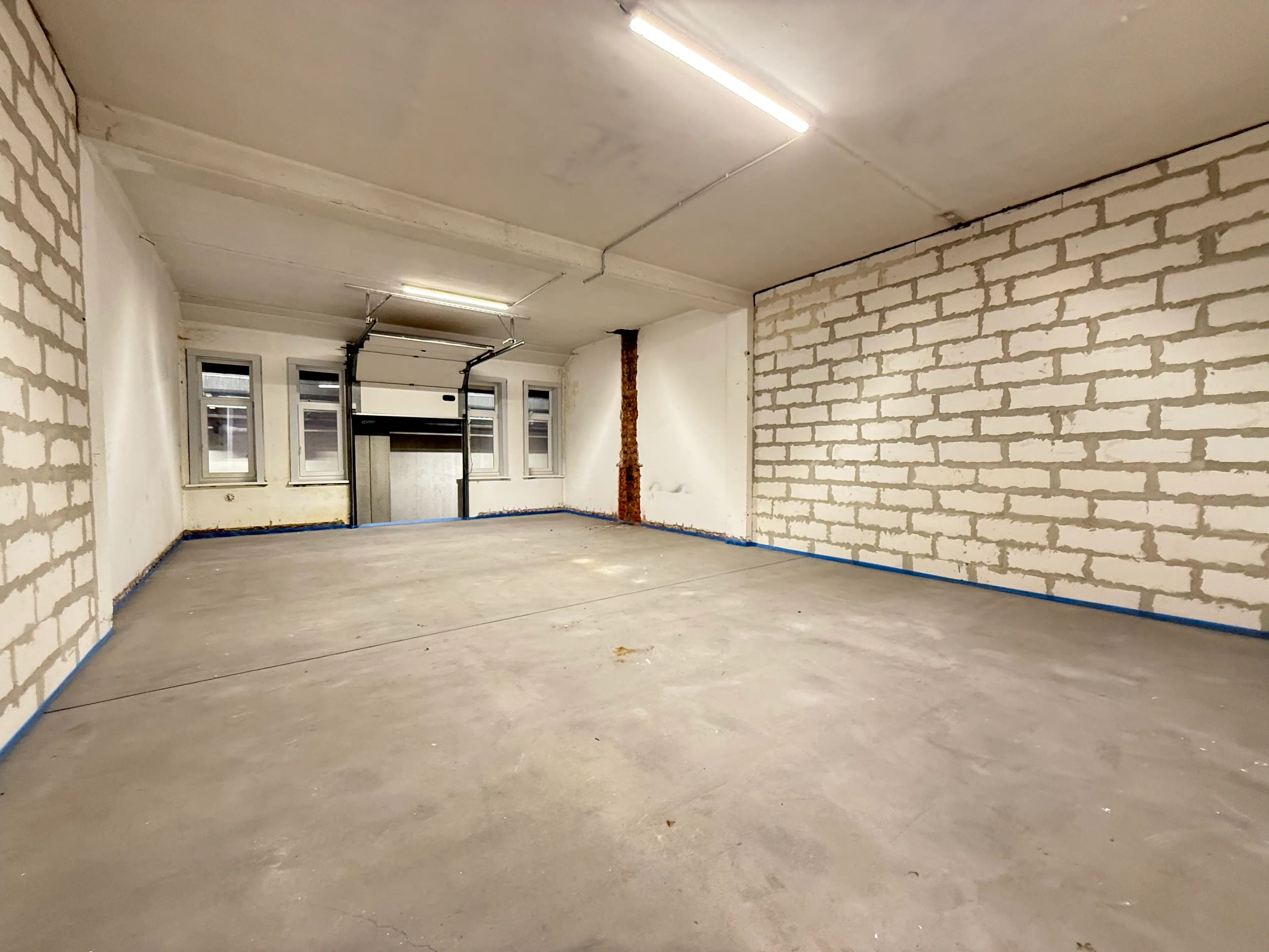 Functionele opslagruimte 280m²  met laad- en loskade foto 5