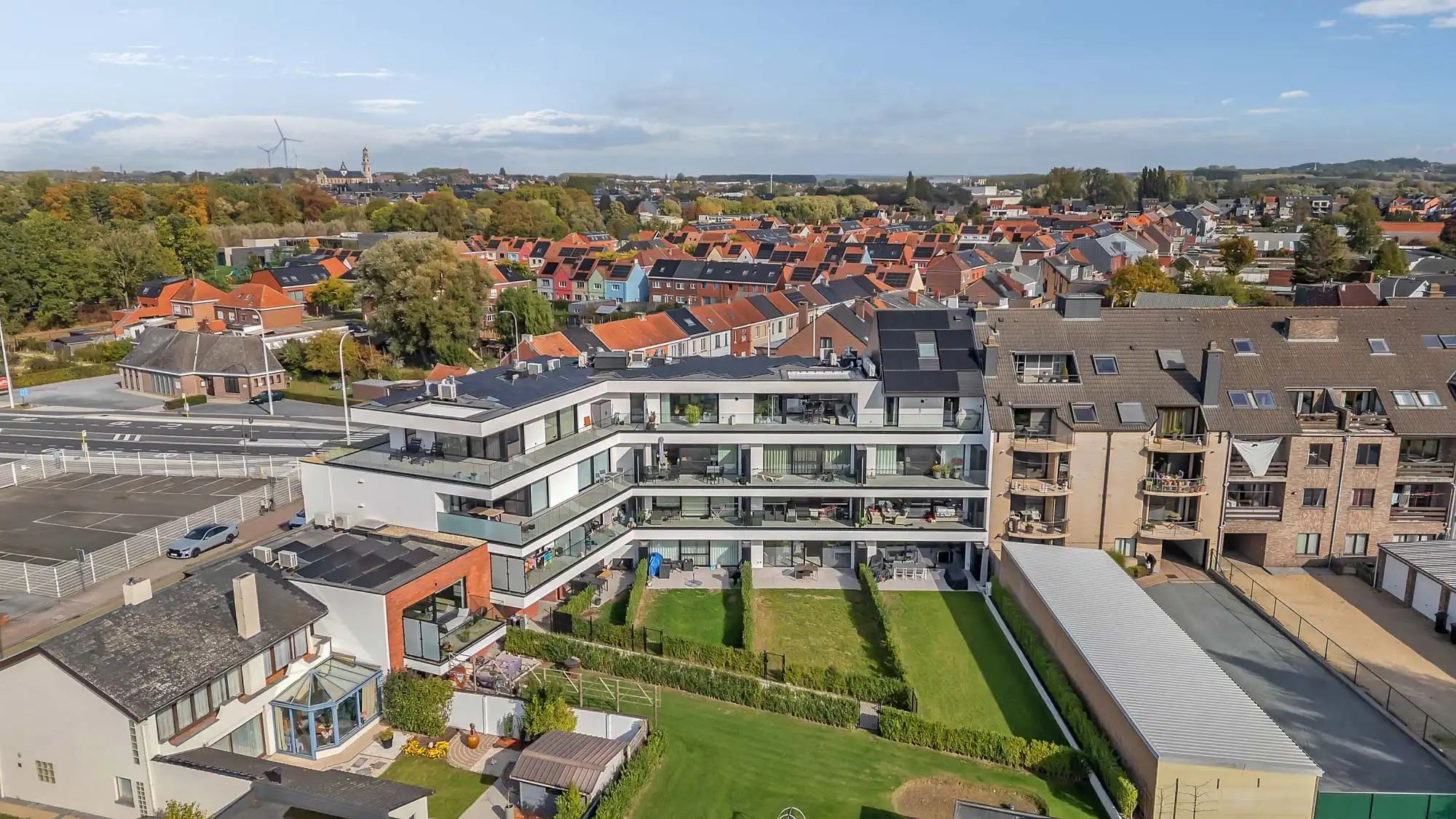 Recent app met 2 slpk, terras met tuin en staanplaats foto 23