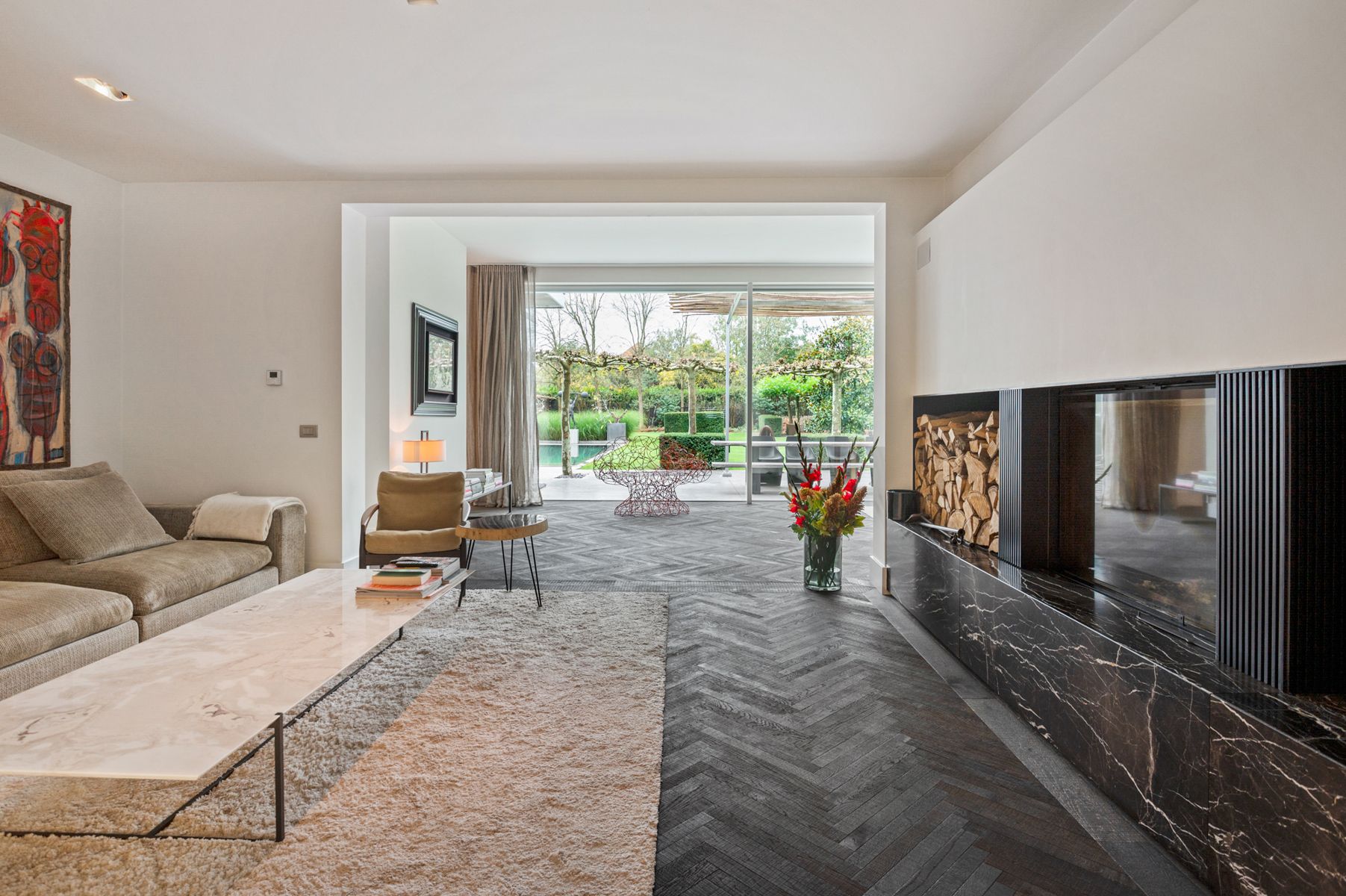 High-end afgewerkte praktijkvilla in het centrum foto 7