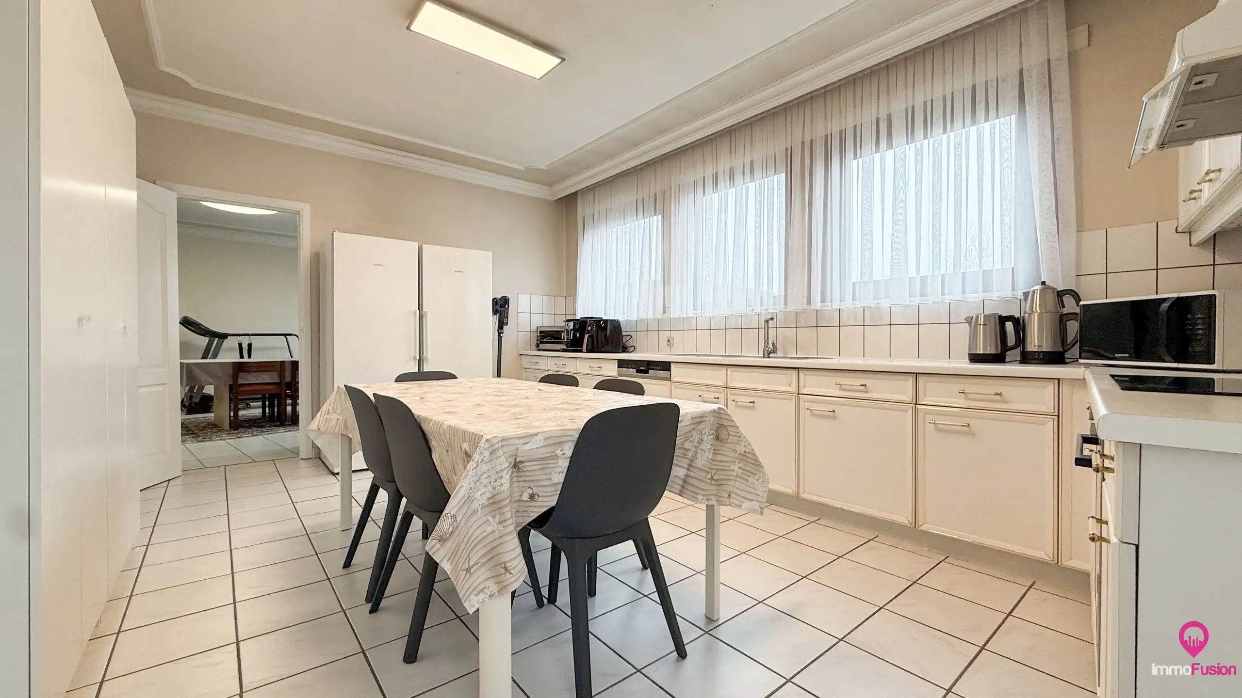 Handelspand met woonst op zeer goede commerciele ligging! foto 18