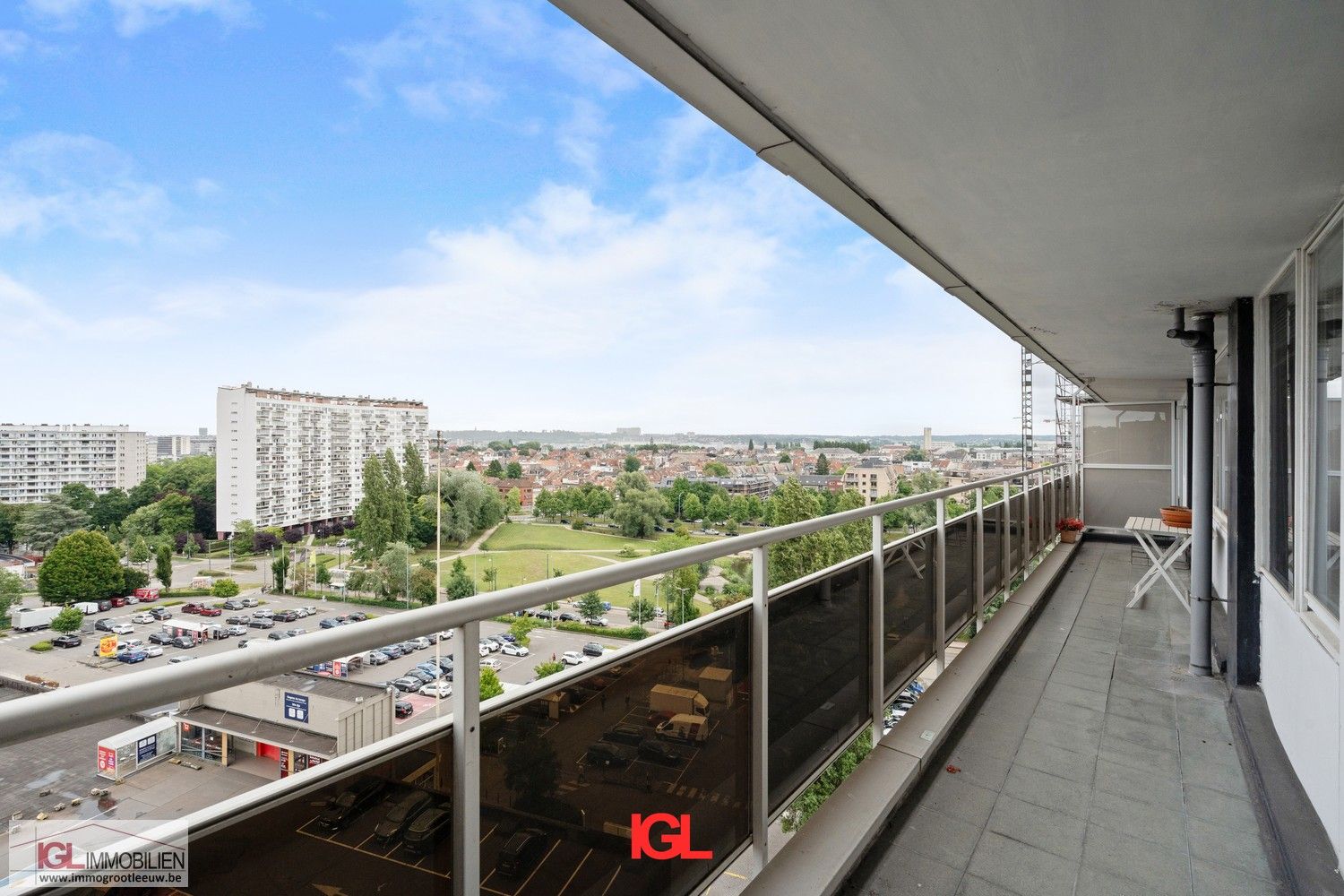 2-slaapkamer appartement te koop met prachtig ver zicht aan de vijvers van Anderlecht foto 11