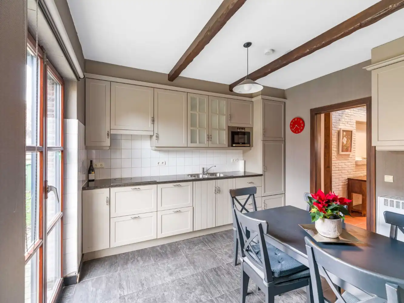 Toffe open bebouwing met 3 à 4 slpk., dubbele garage en tuin foto 10