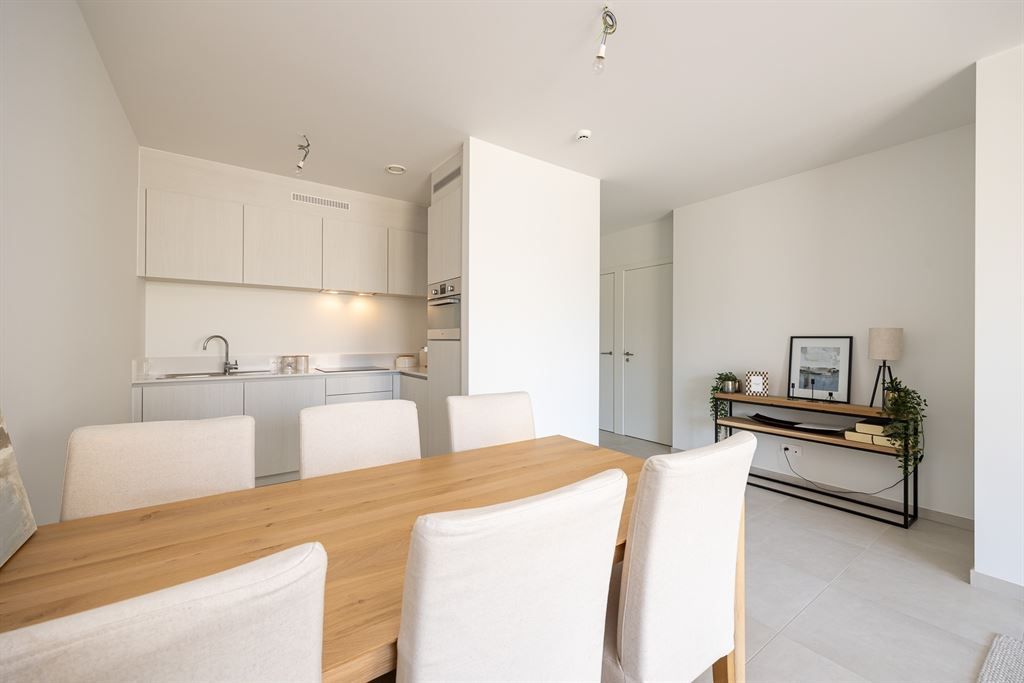 Gelijkvloerse assistentiewoning in centrum Werchter! foto 4