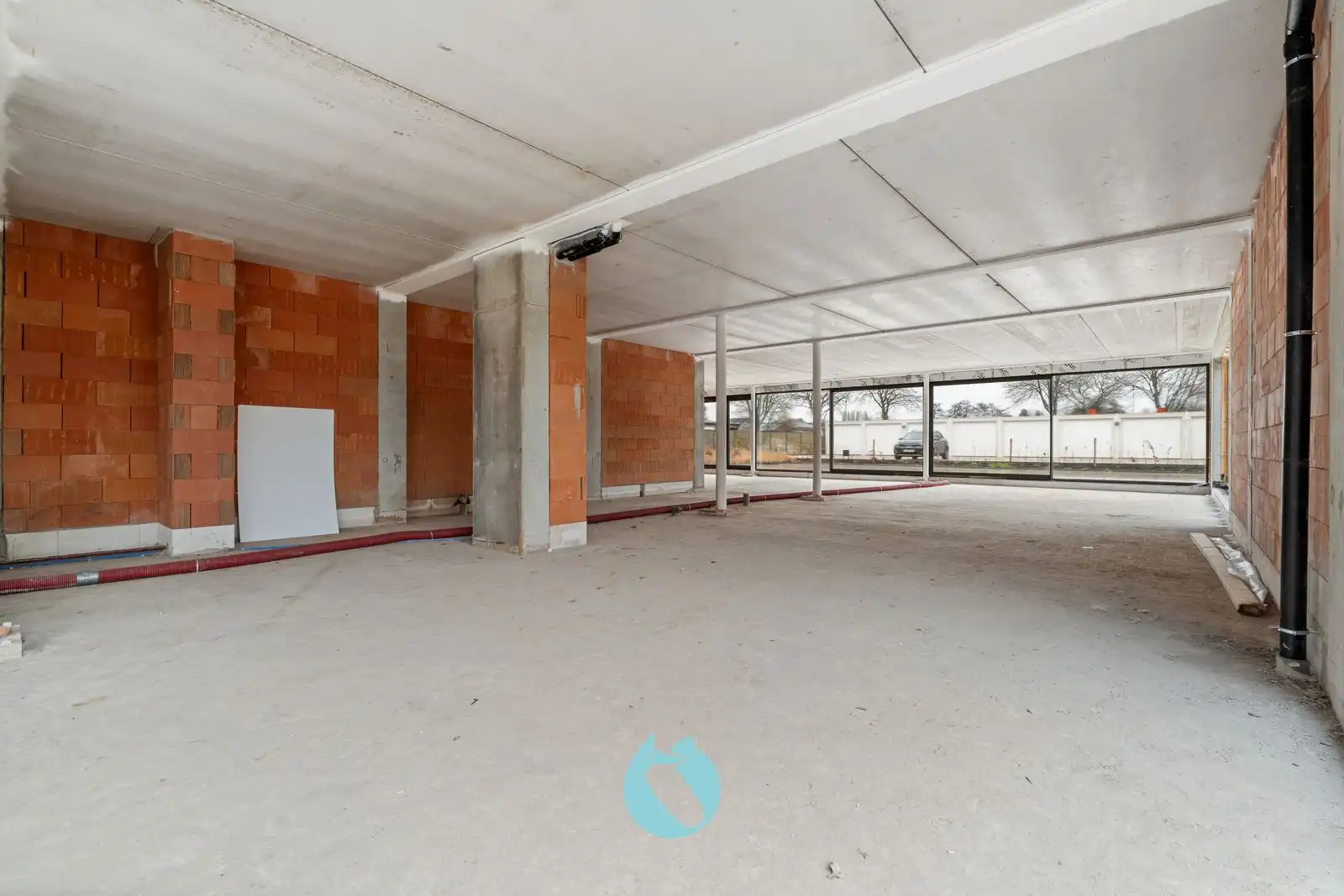 Multifunctioneel handelspand (360m²) met zonneterras (160m²) foto 6