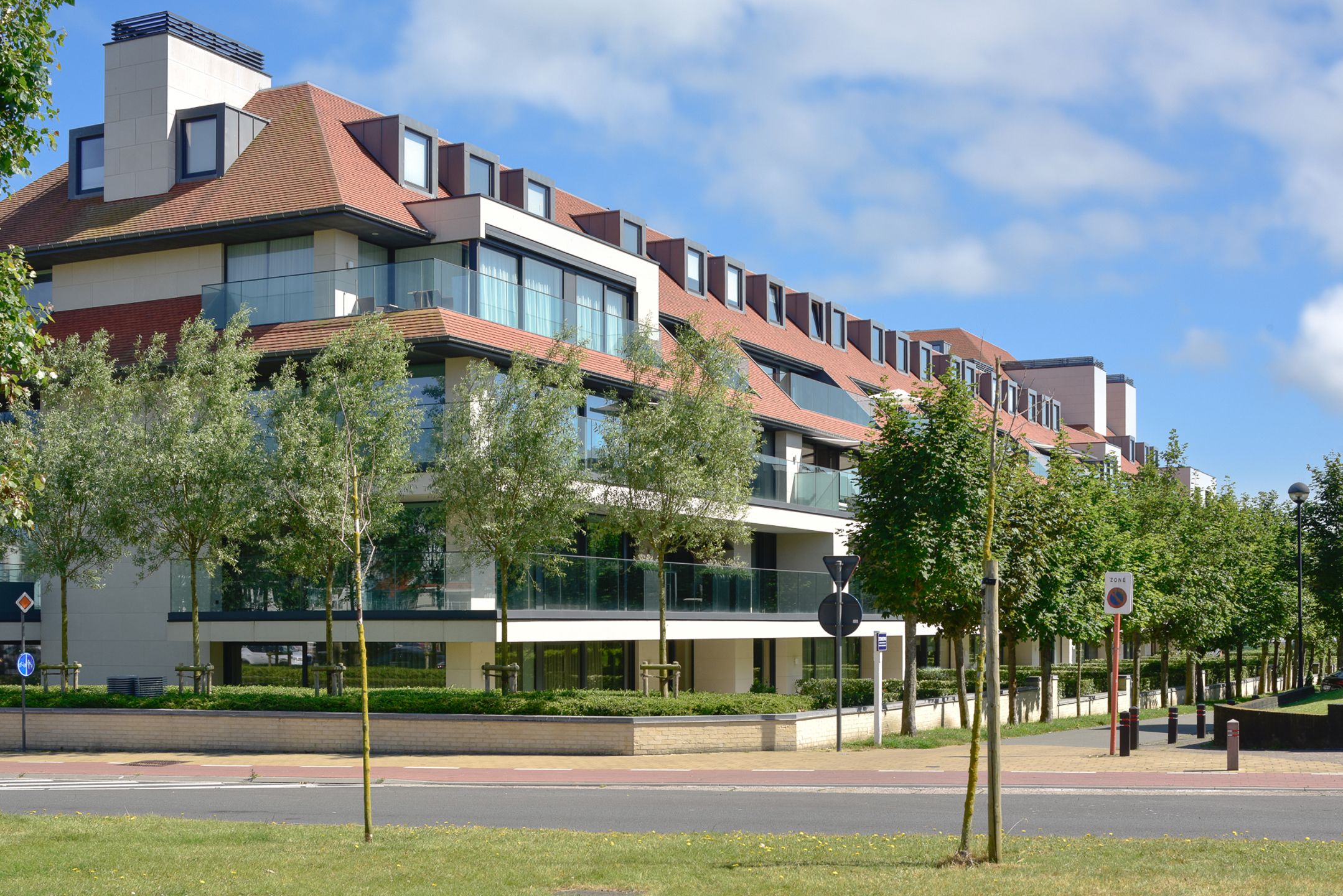 Uitzonderlijk appartement in La Rive [La Réserve]. foto {{pictureIndex}}