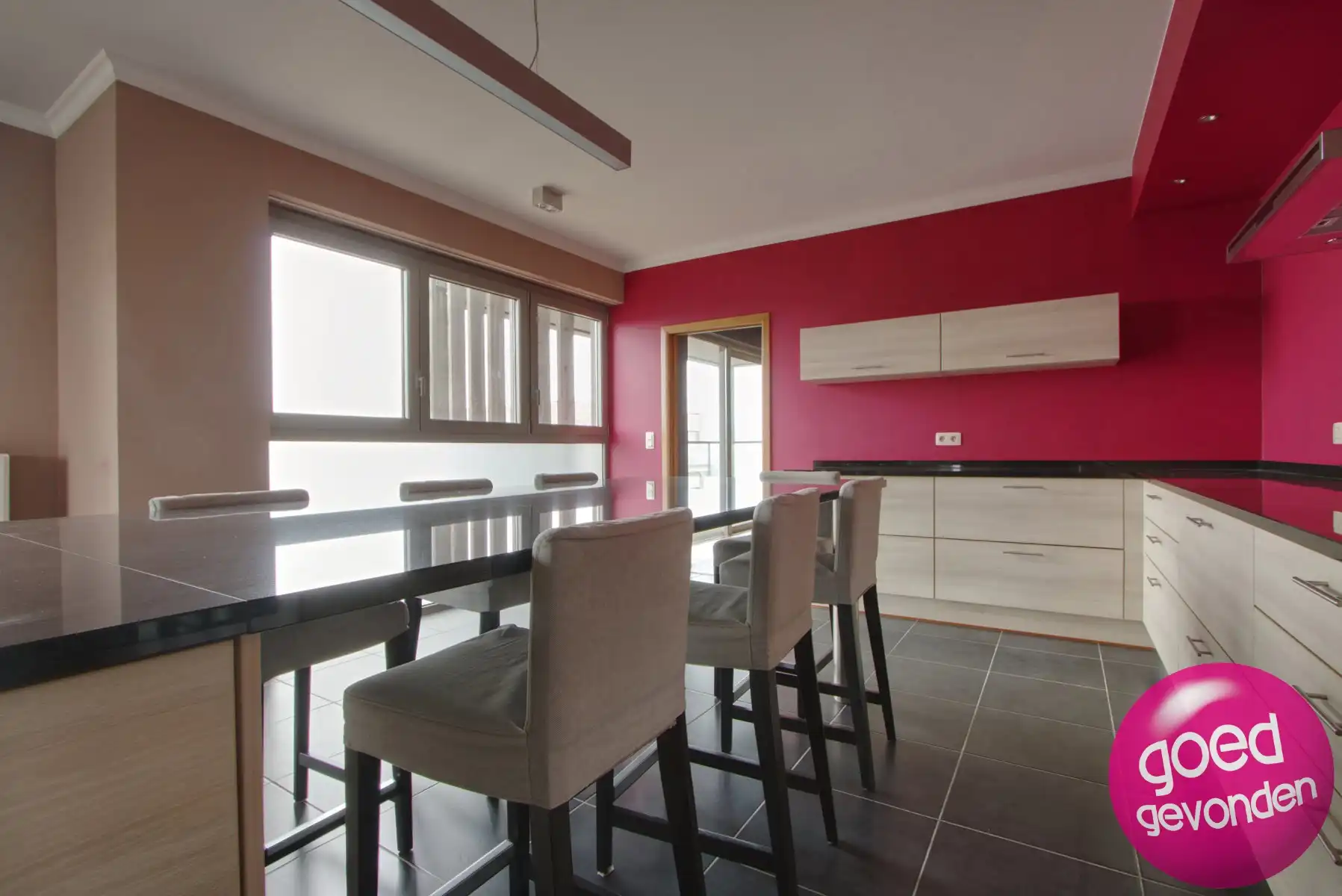 APP 300 m² - 3 SLK - 2 LIVINGS - 2 BDK - PARKING - LIFT foto 14