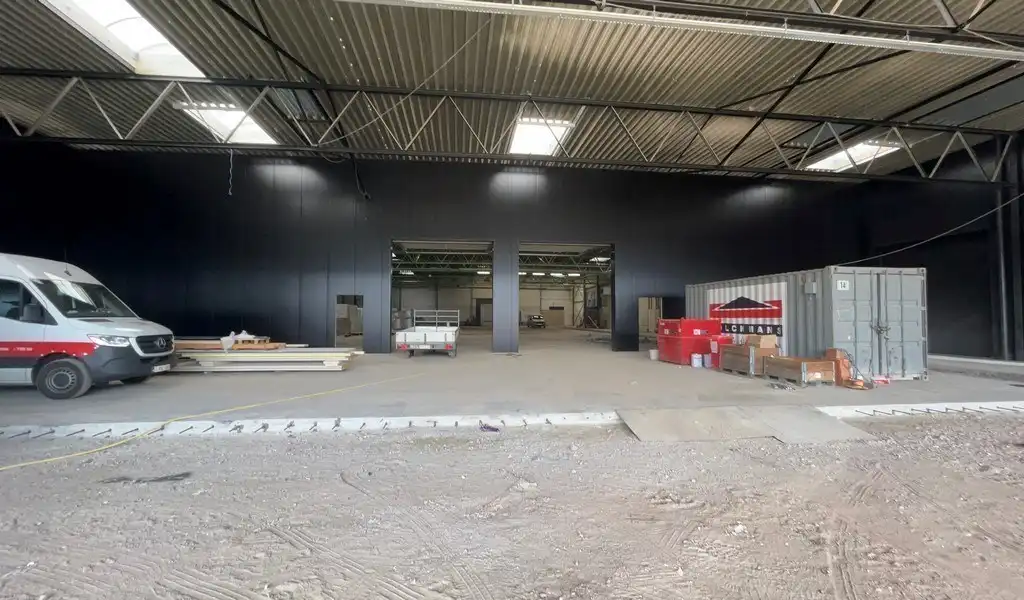 Magazijn te huur langs E34 in Turnhout foto 8