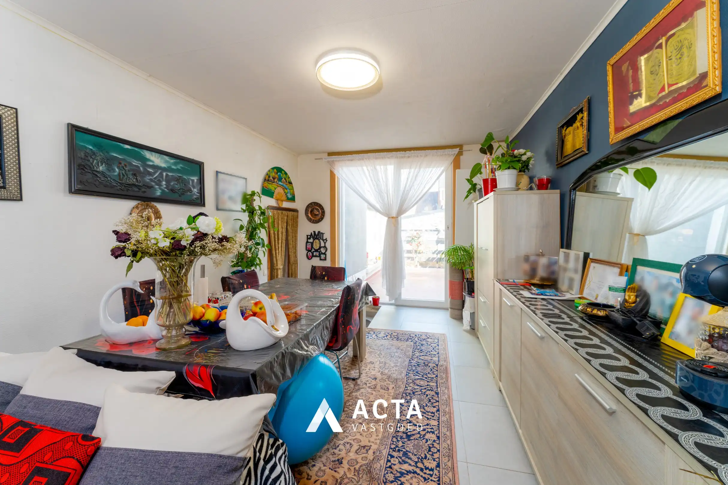 Ruime te renoveren stadswoning met 5 slaapkamers en tuin foto 7