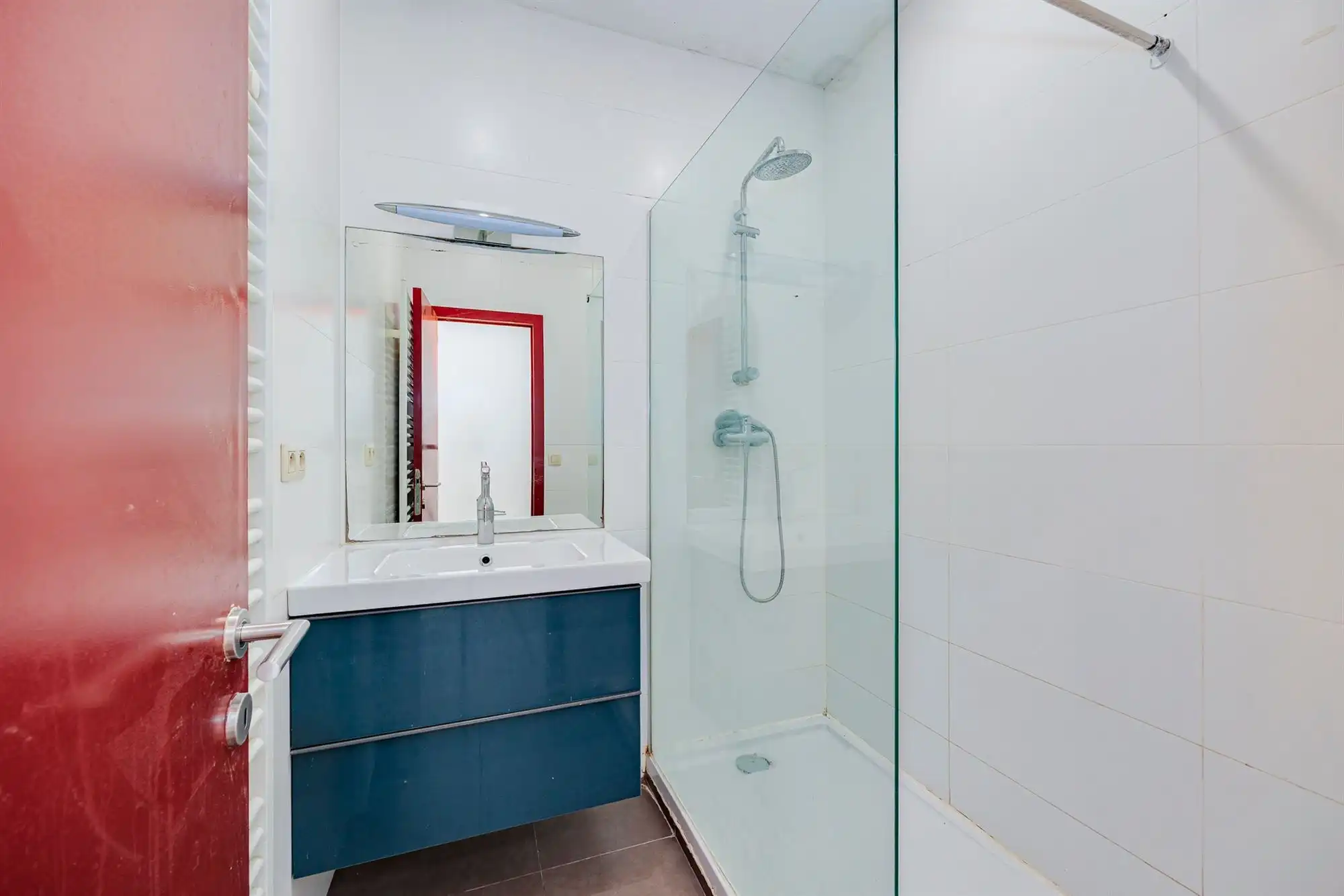 Instapklaar 2 slaapkamer appartement aan de Roma foto 8