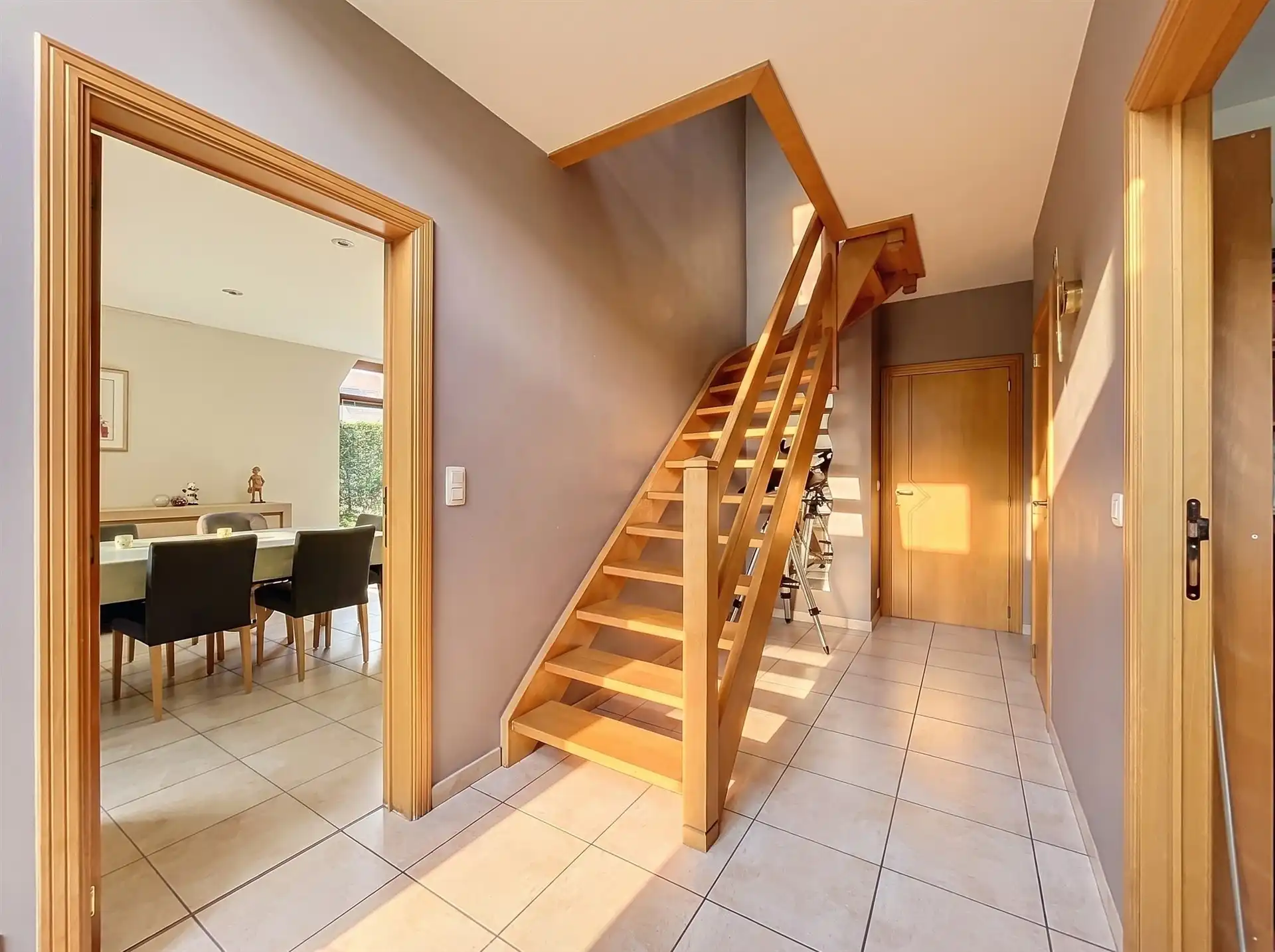 Recente open bebouwing met 5 slaapkamers! foto 13