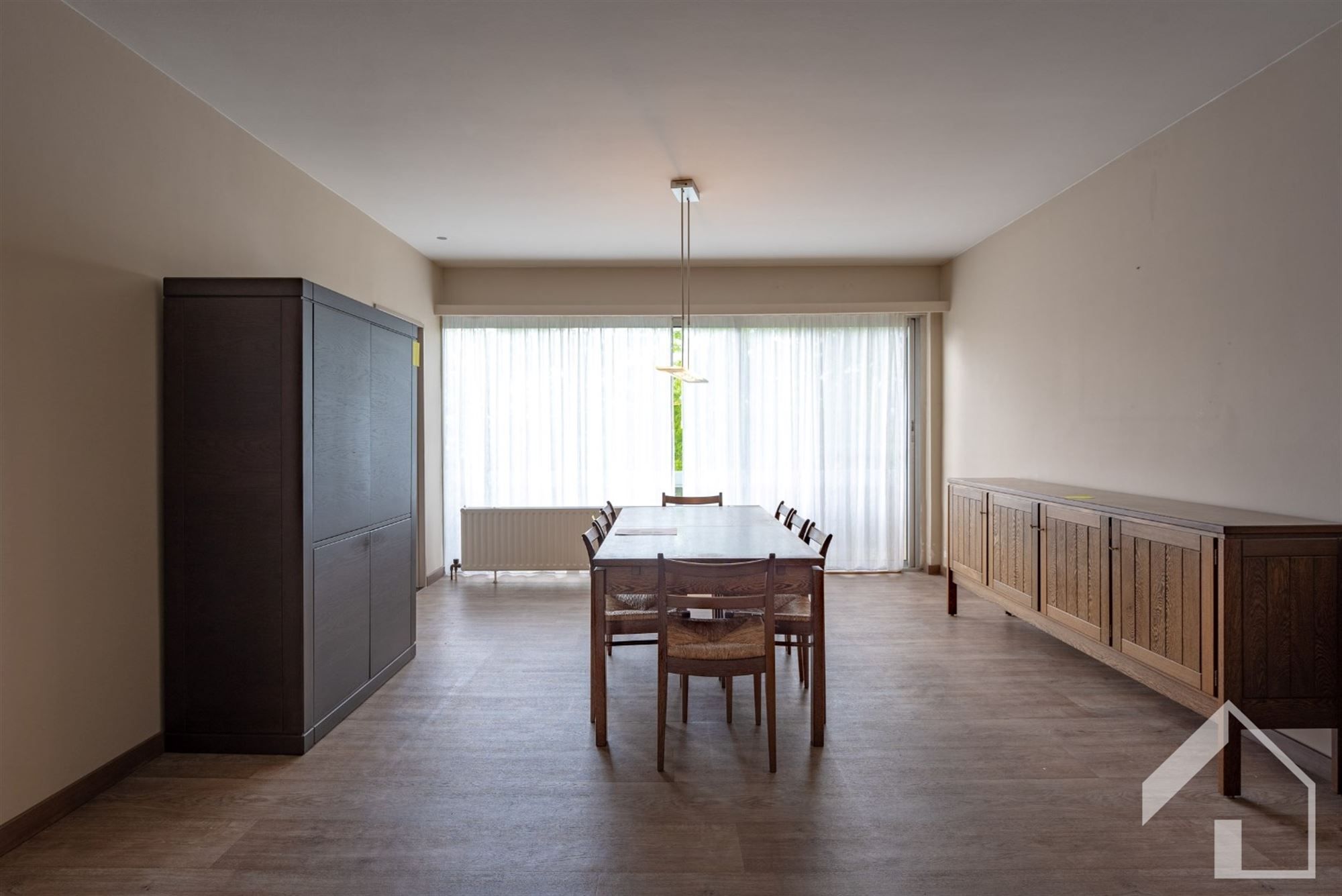 Ruim appartement met 3 slaapkamers foto 5