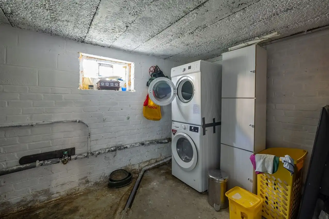 villastijl,vernieuwd in 2018, label D, mooi perceel foto 30