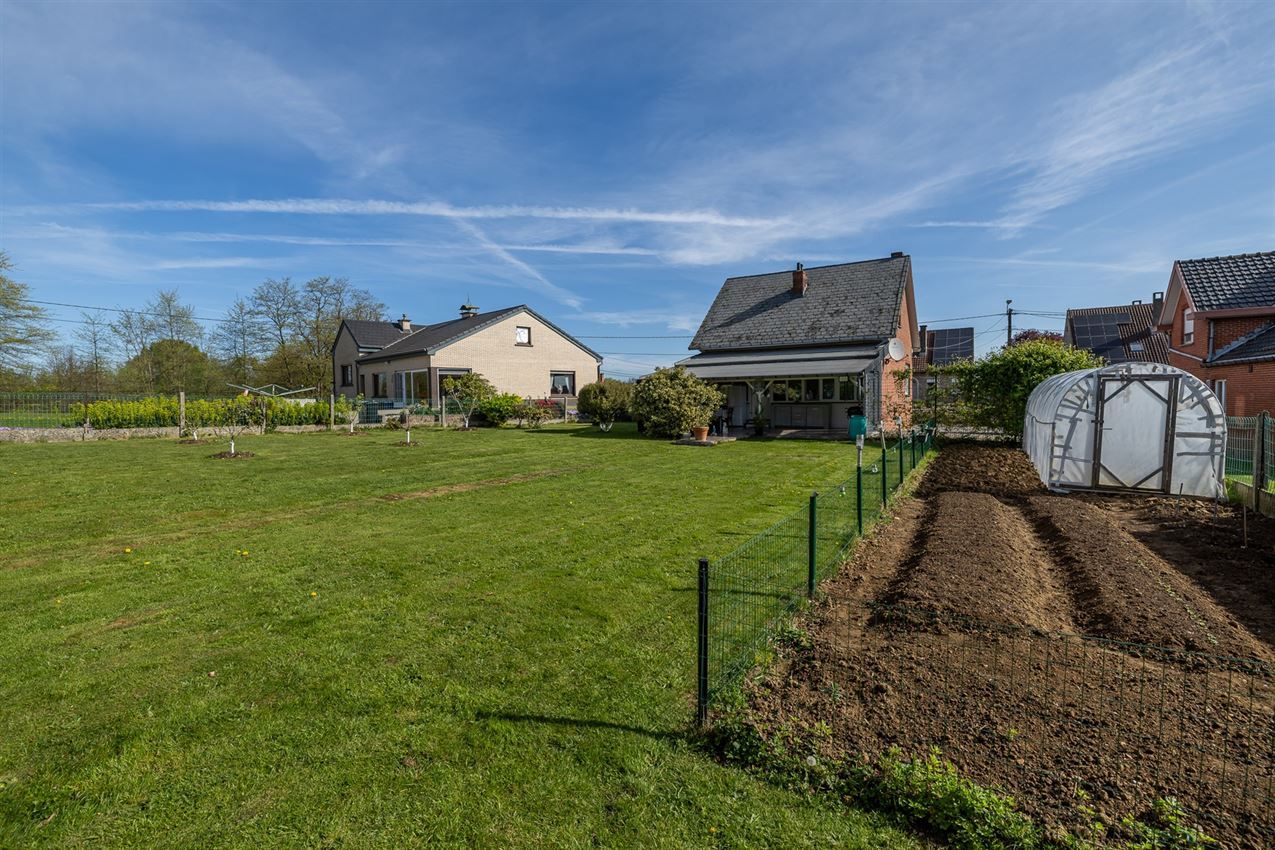 villastijl,vernieuwd in 2018, label D, mooi perceel foto 30