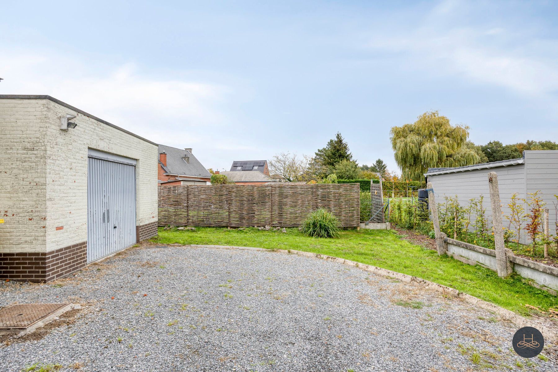 Charmante woning met gezellige tuin op toplocatie foto 28