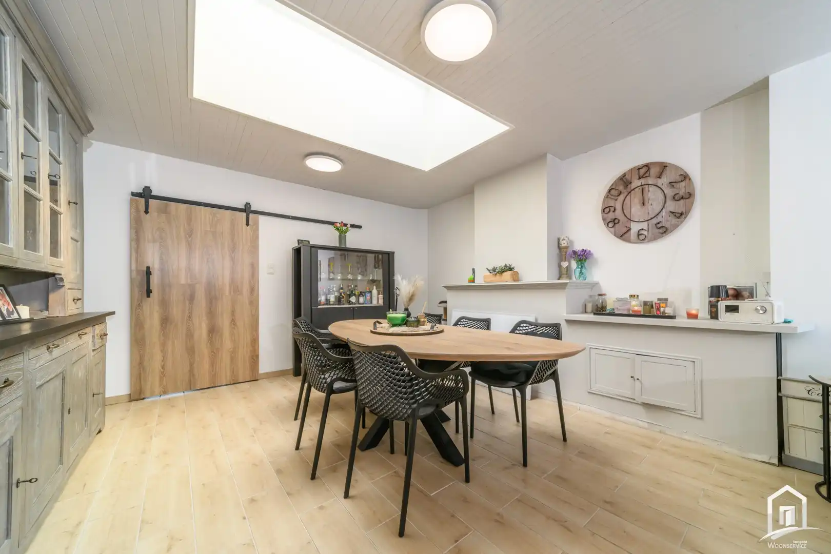 Rustig gelegen, gerenoveerde gezinswoning gelegen aan de stadrand van Aalst foto 4
