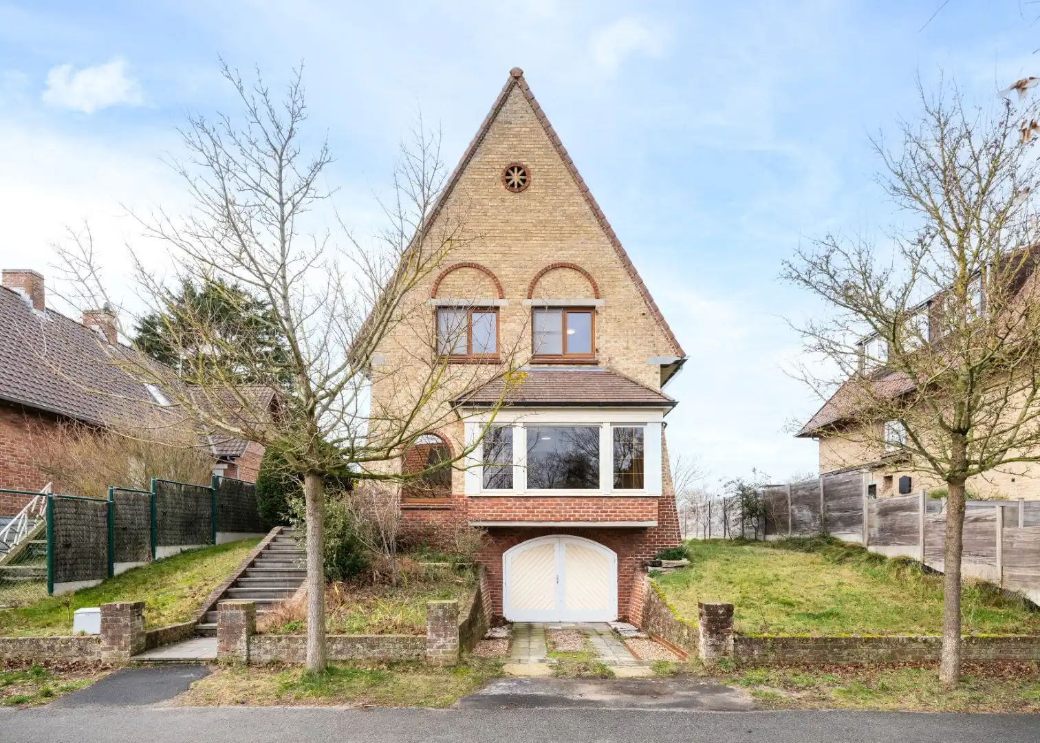 Hoofdfoto van de publicatie: Villa Overwinningslaan 15